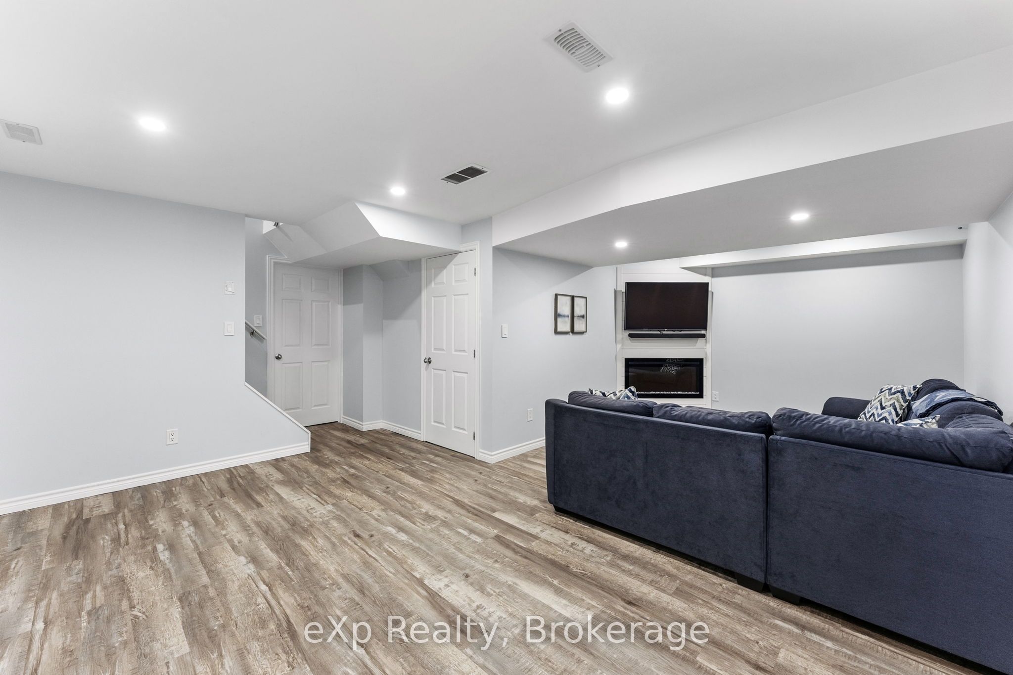 27 Robertson Drive, Stratford, ON N5A 0C8 photo 5