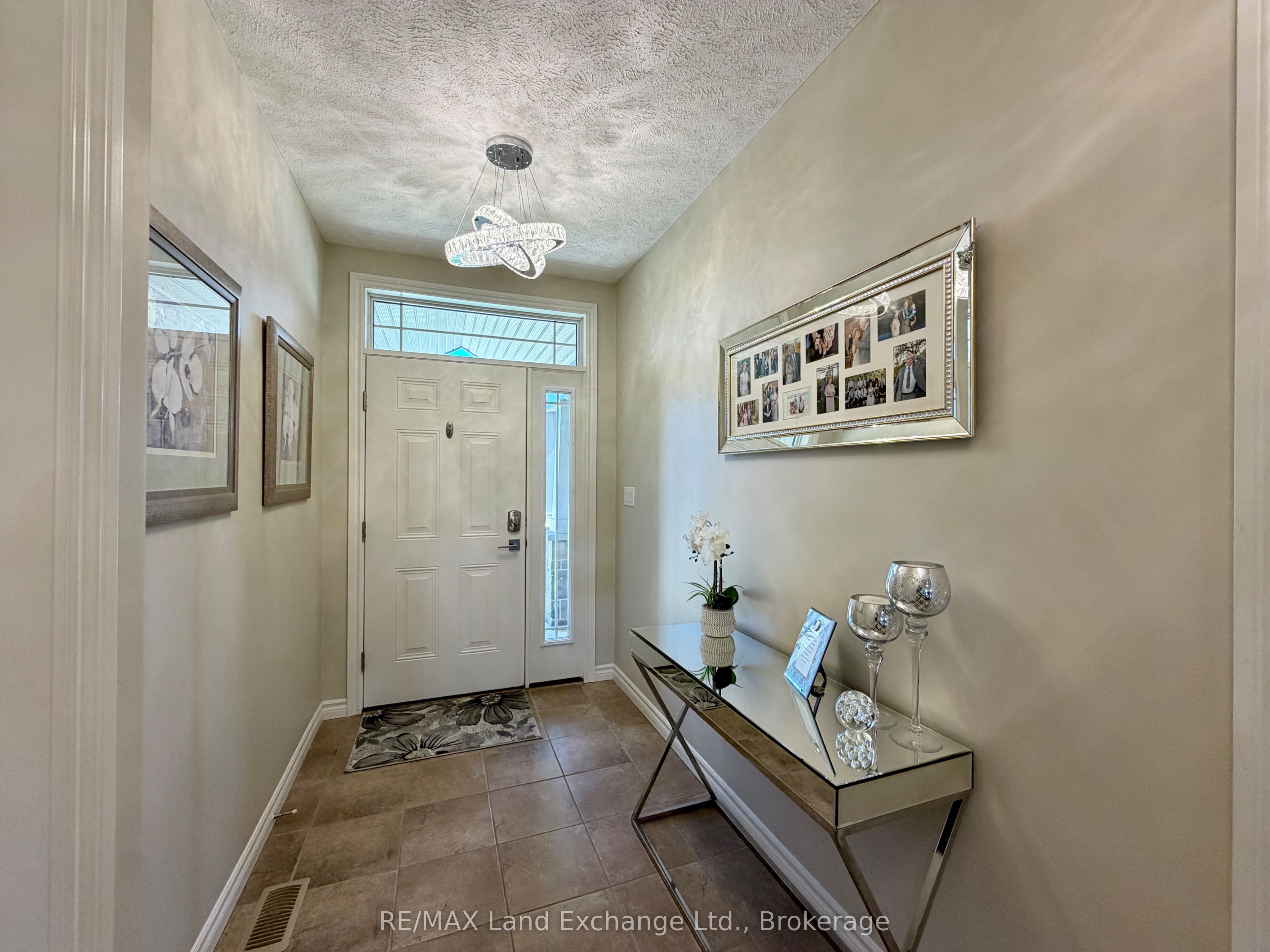 310 STICKEL Street, Saugeen Shores, ON N0H 2C1 photo 3
