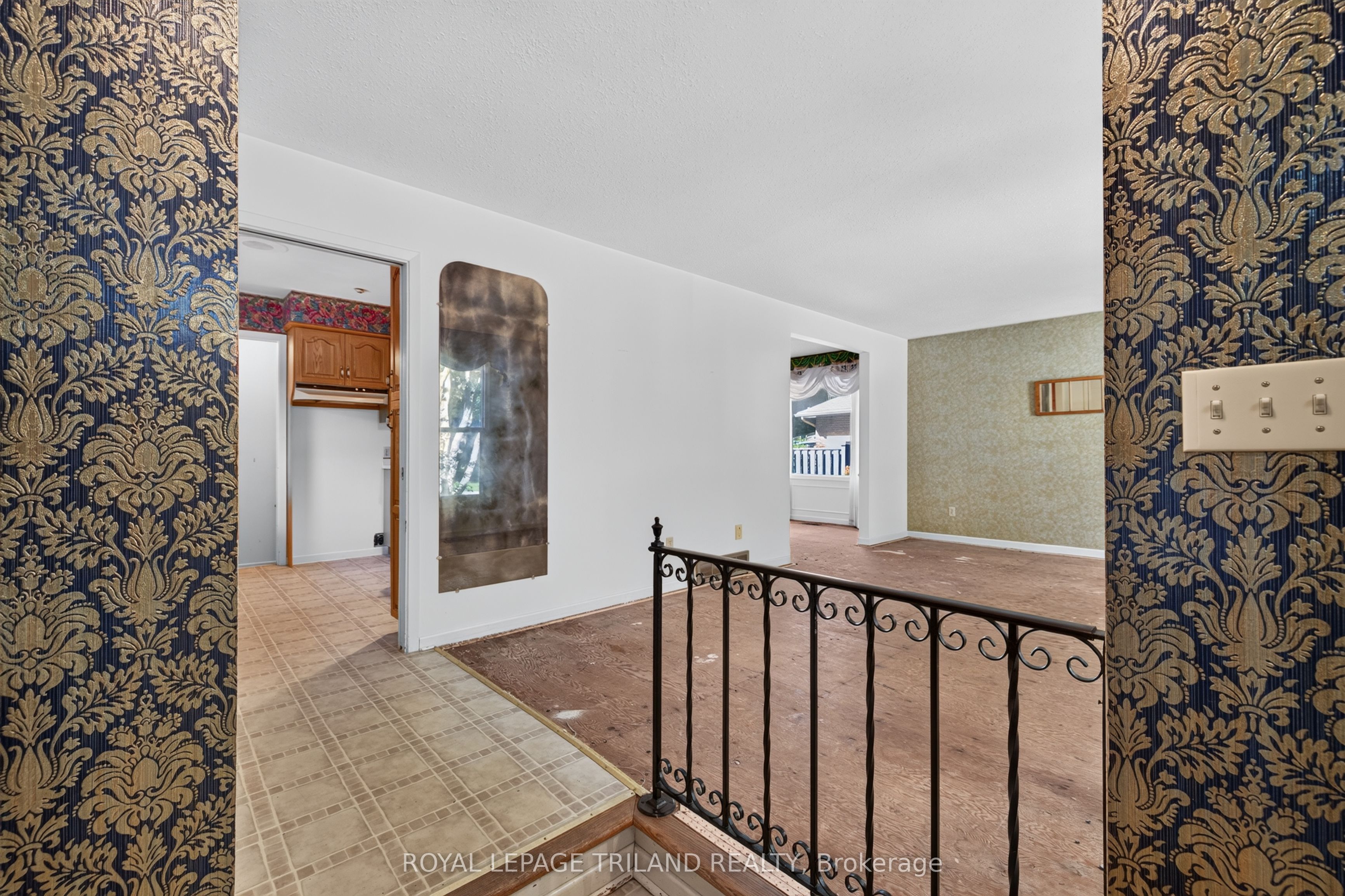 15 Carmen Crescent, London North, ON N5X 2B4 photo 4