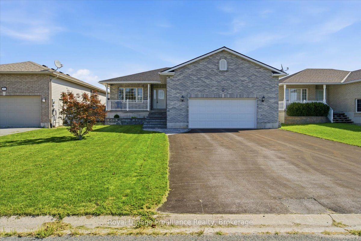 35 Forest Valley Drive, Quinte West, ON K0K 2C0