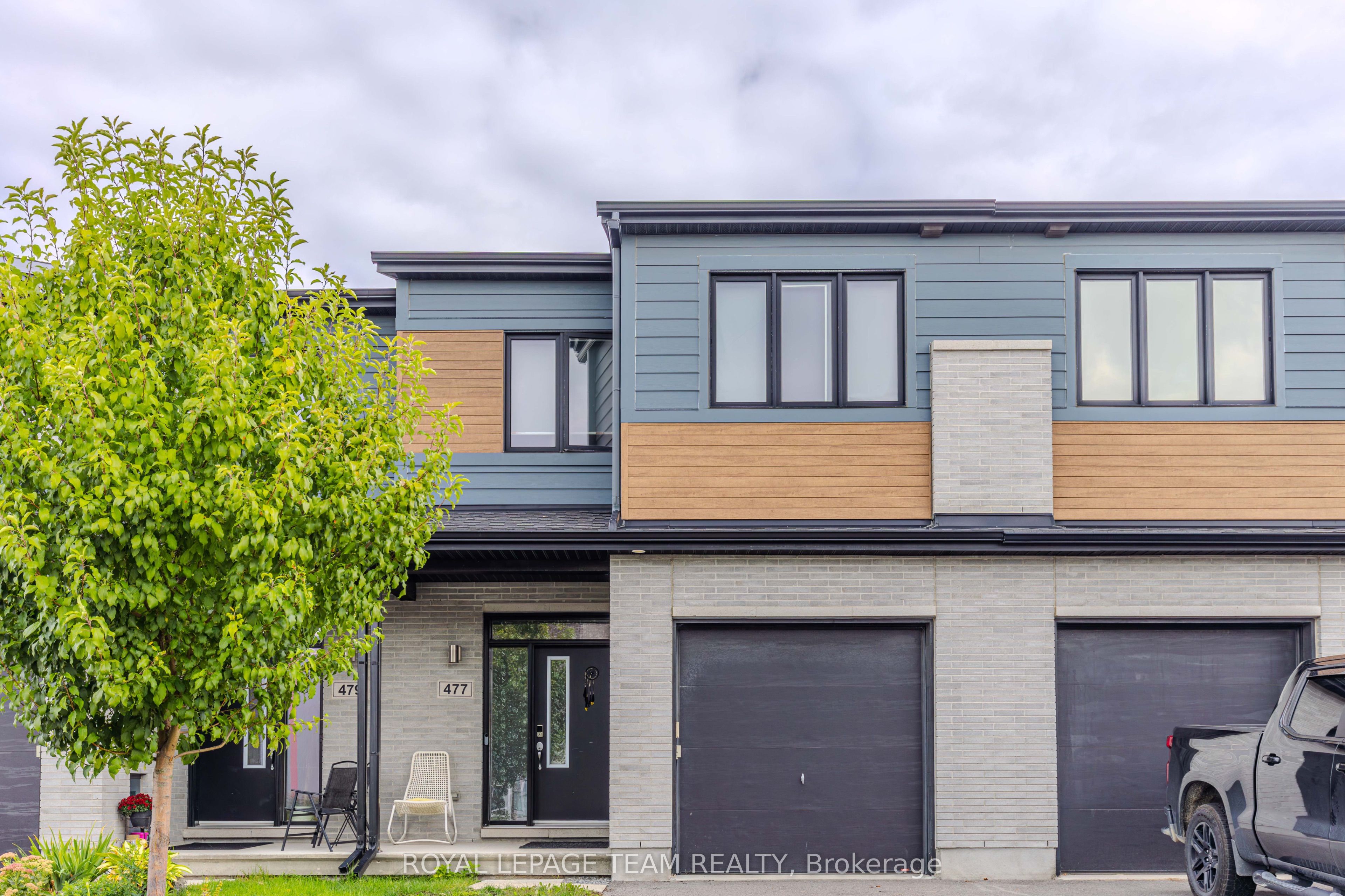 477 Cope Drive N, Kanata, ON K2V 0B8 photo 2