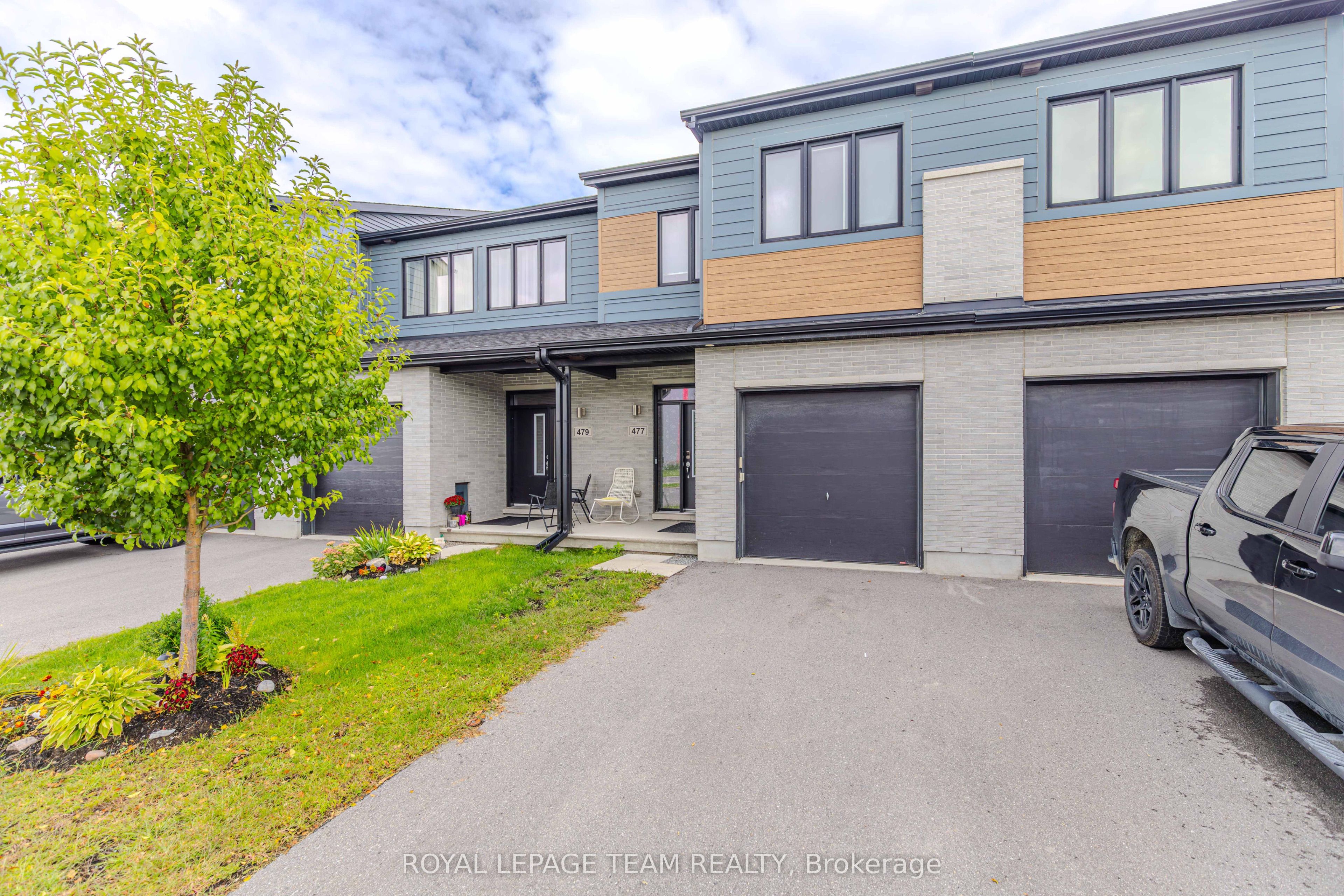 477 Cope Drive N, Kanata, ON K2V 0B8 photo 3