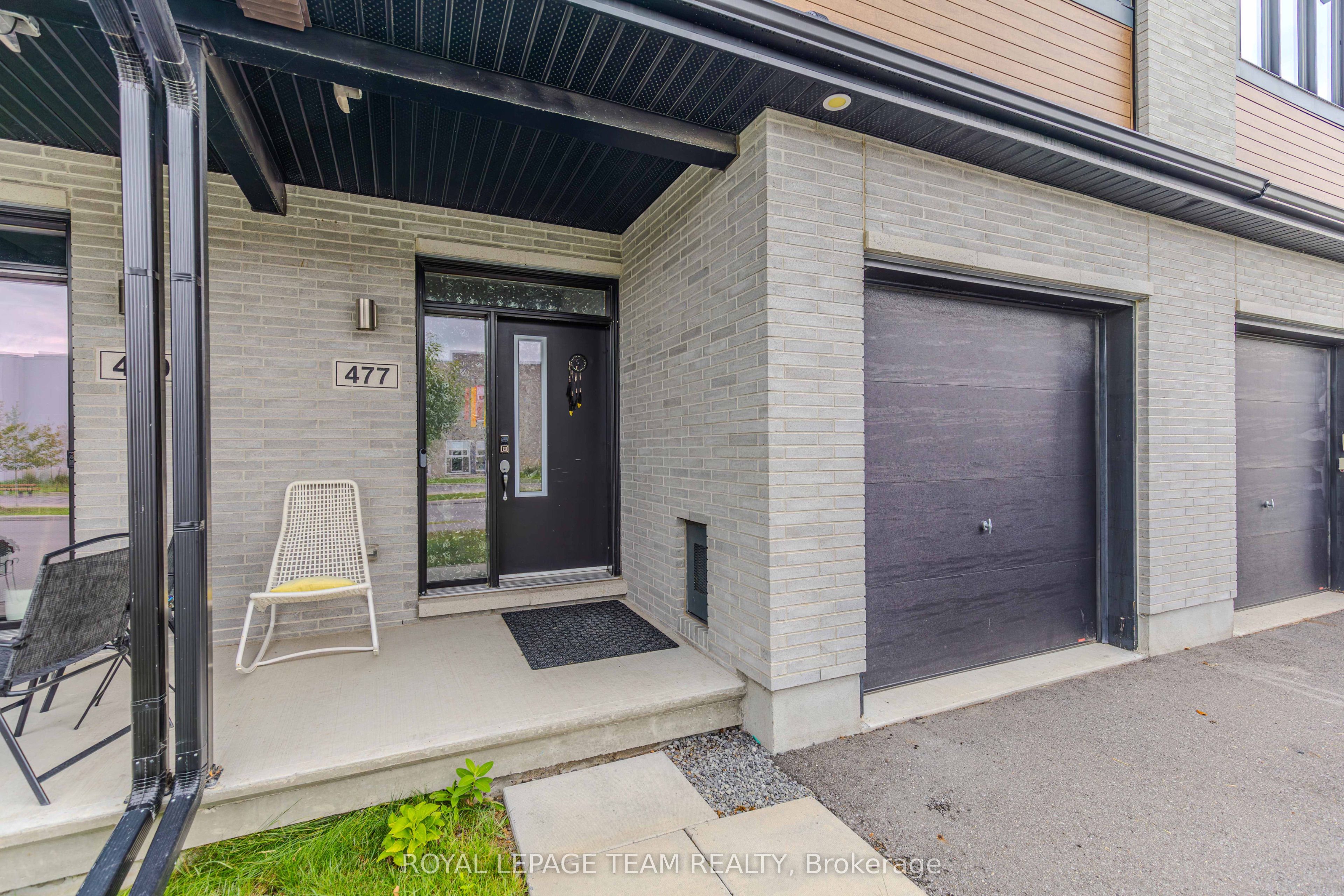 477 Cope Drive N, Kanata, ON K2V 0B8 photo 4
