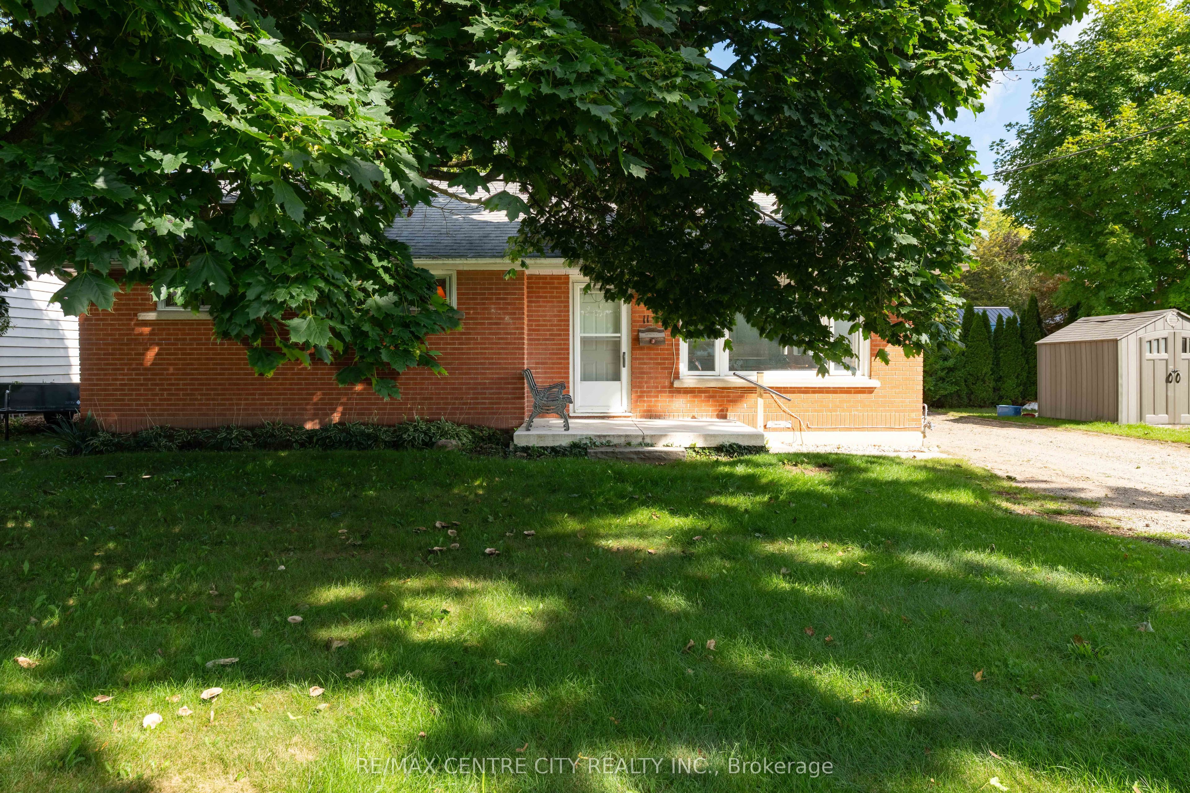 11 Marchant Street, Aylmer, ON N5H 1V5 photo 4