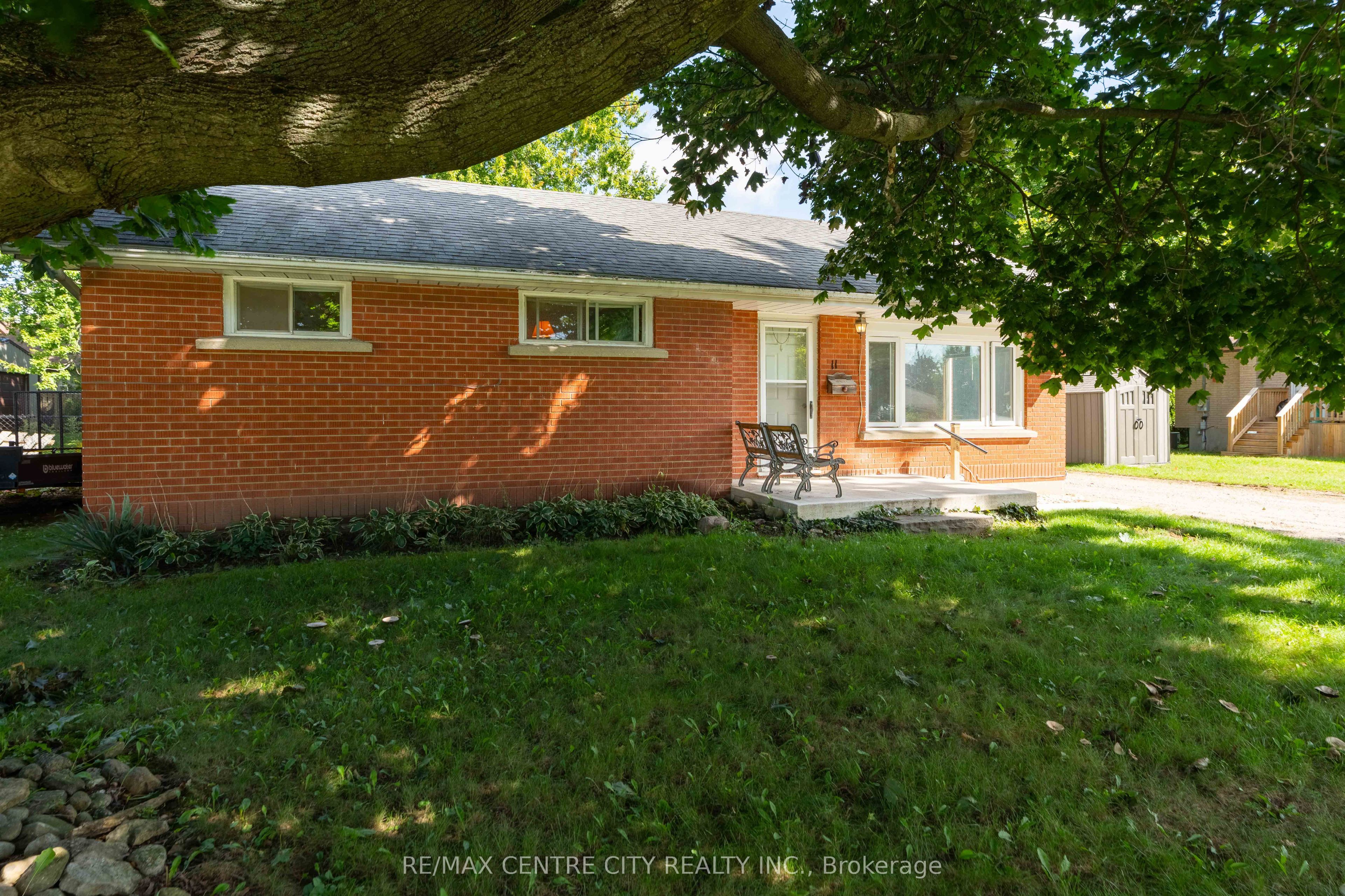 11 Marchant Street, Aylmer, ON N5H 1V5 photo 5