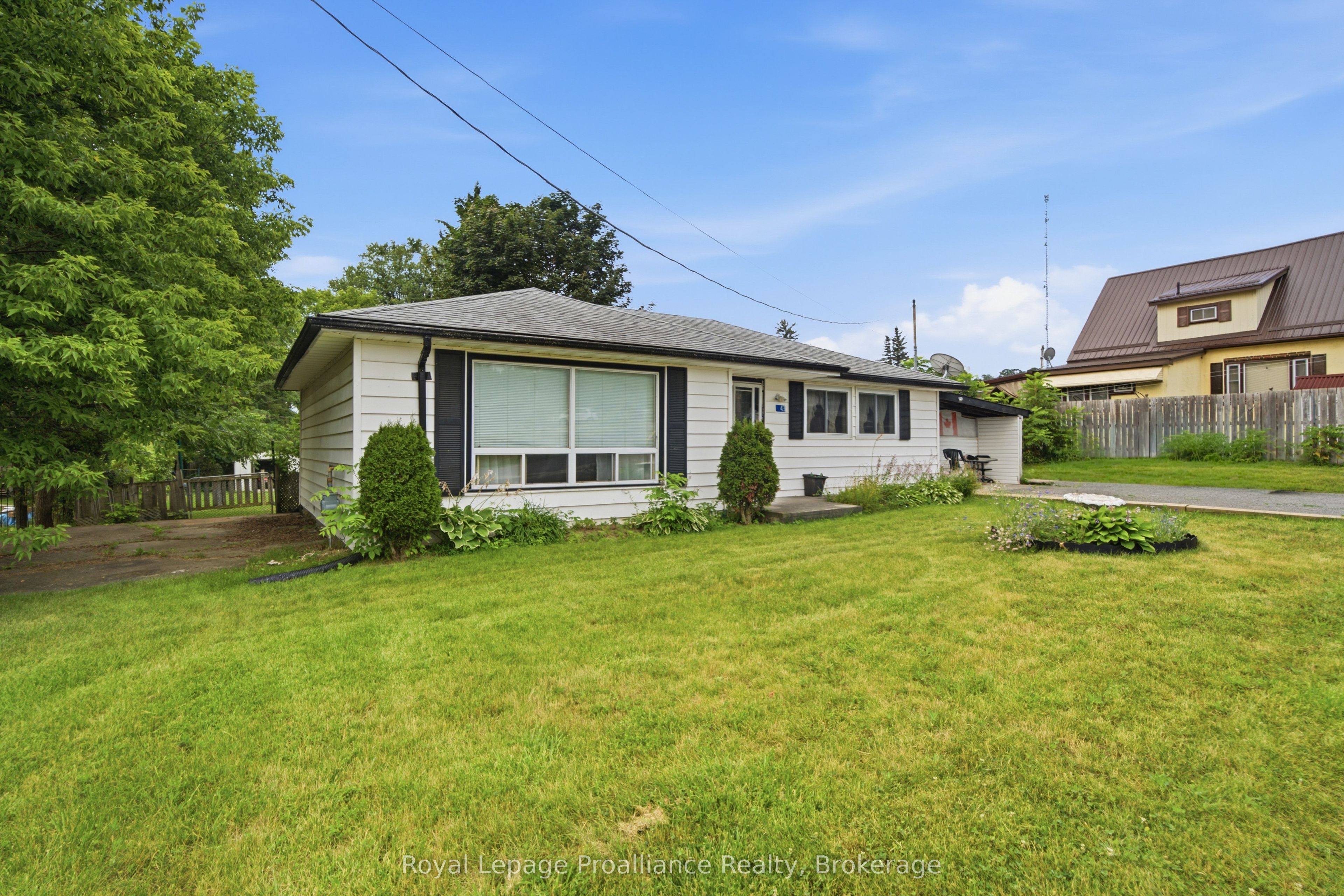 43 Adelaide St Street, Quinte West, ON K0K 2C0