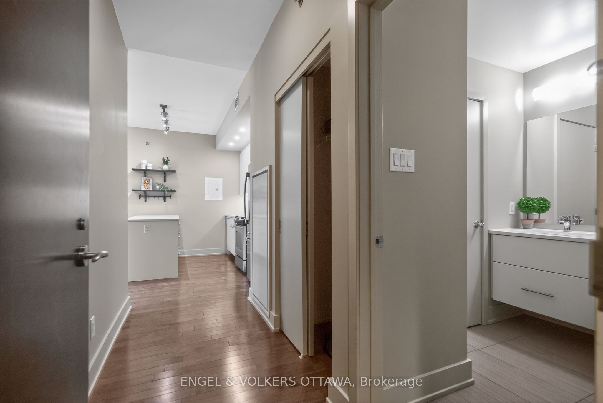 108 Richmond Road 507, Westboro - Hampton Park, ON K1Z 6V9 photo 4