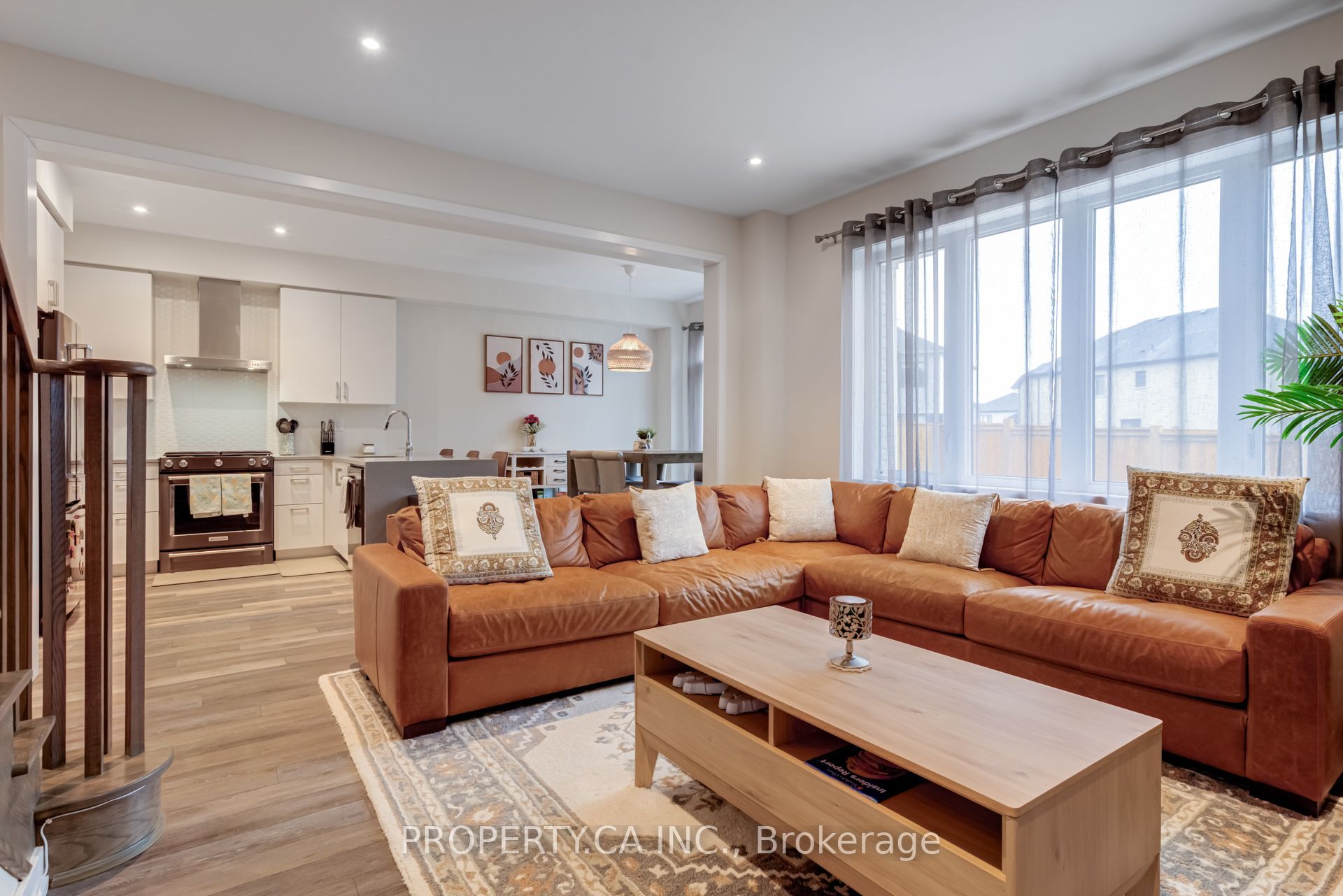 176 Whithorn Crescent, Haldimand, ON N3W 0G7 photo 5
