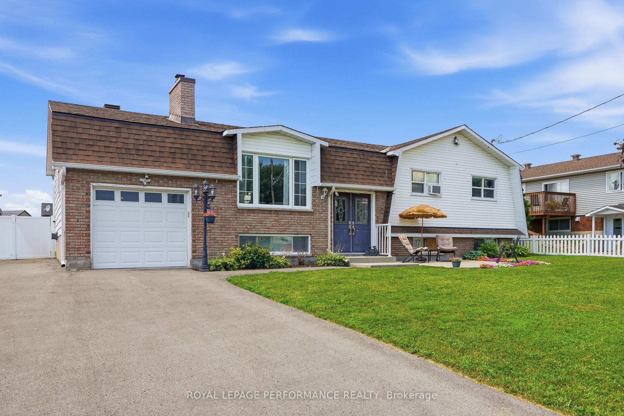 321 Sainte-Anne Street, Clarence-Rockland, ON K4K 1C1 photo 2