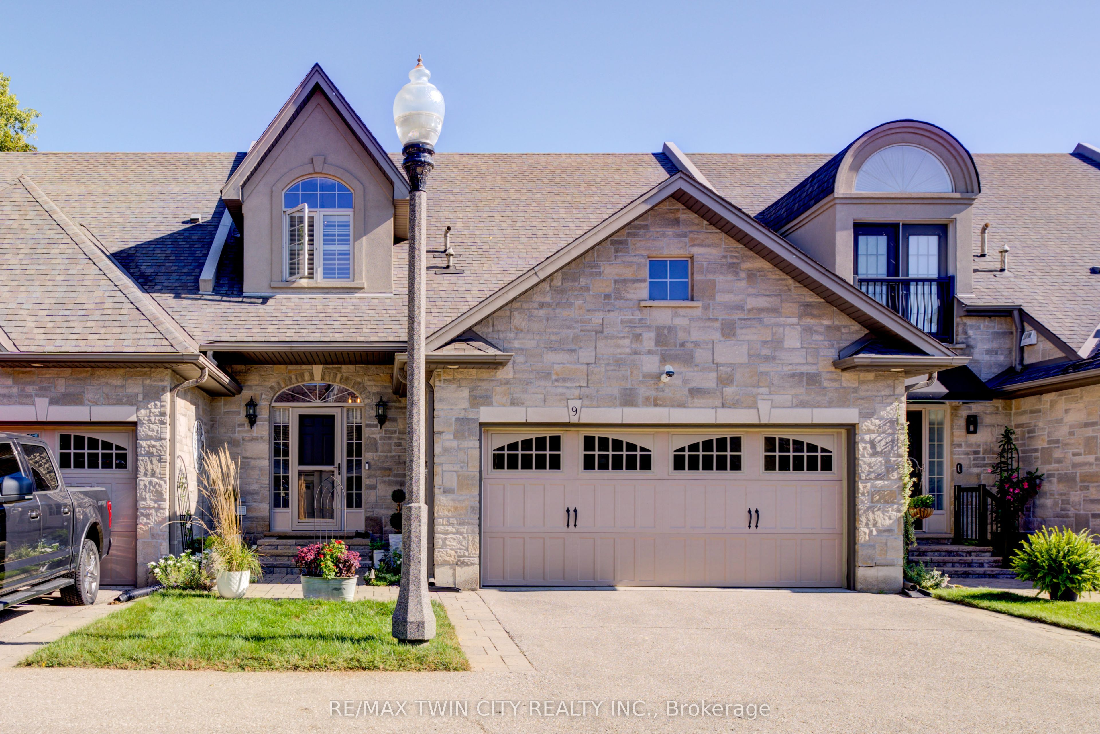 60 Dufferin Avenue 9, Brantford, ON N3T 0J1