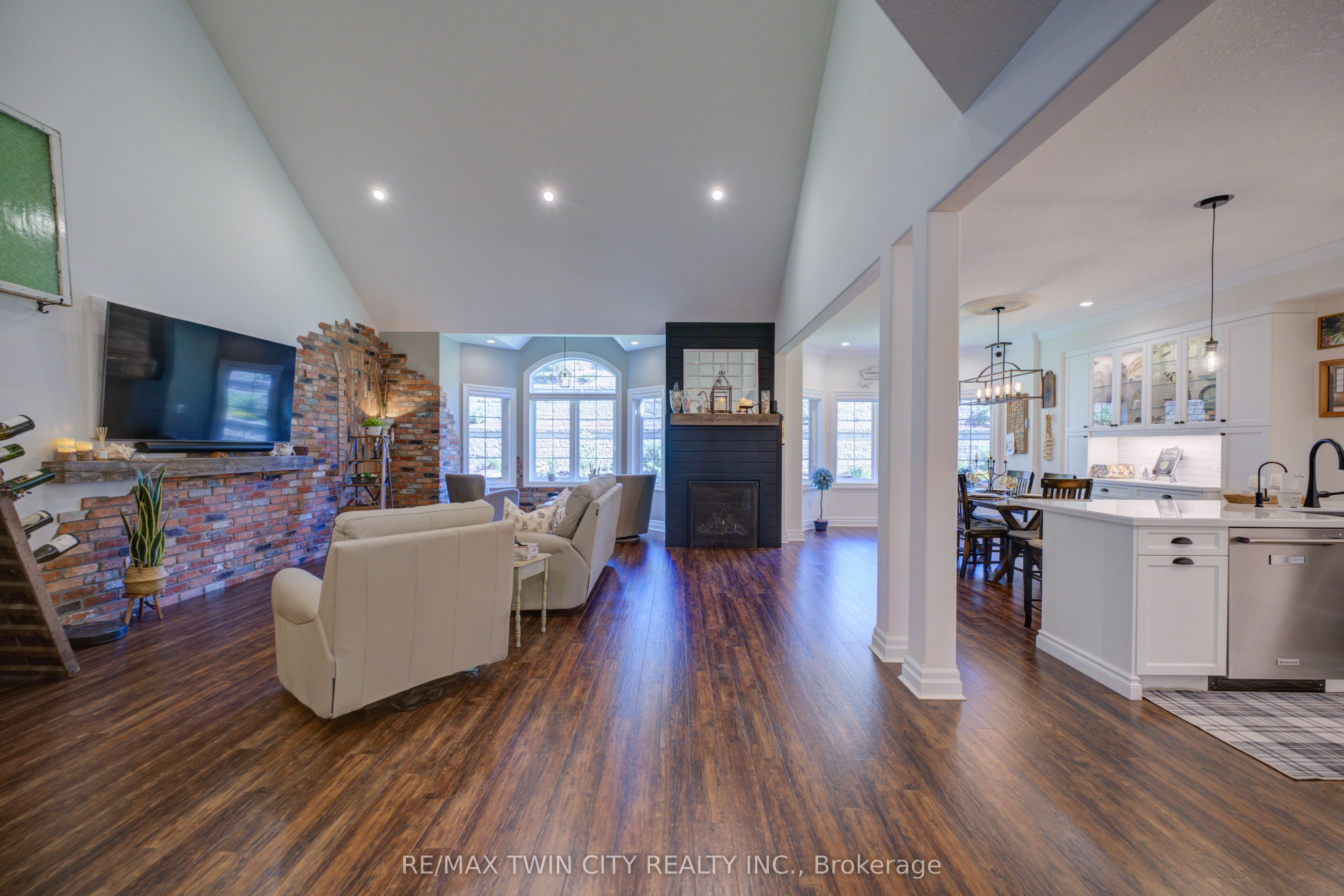 60 Dufferin Avenue 9, Brantford, ON N3T 0J1 photo 3