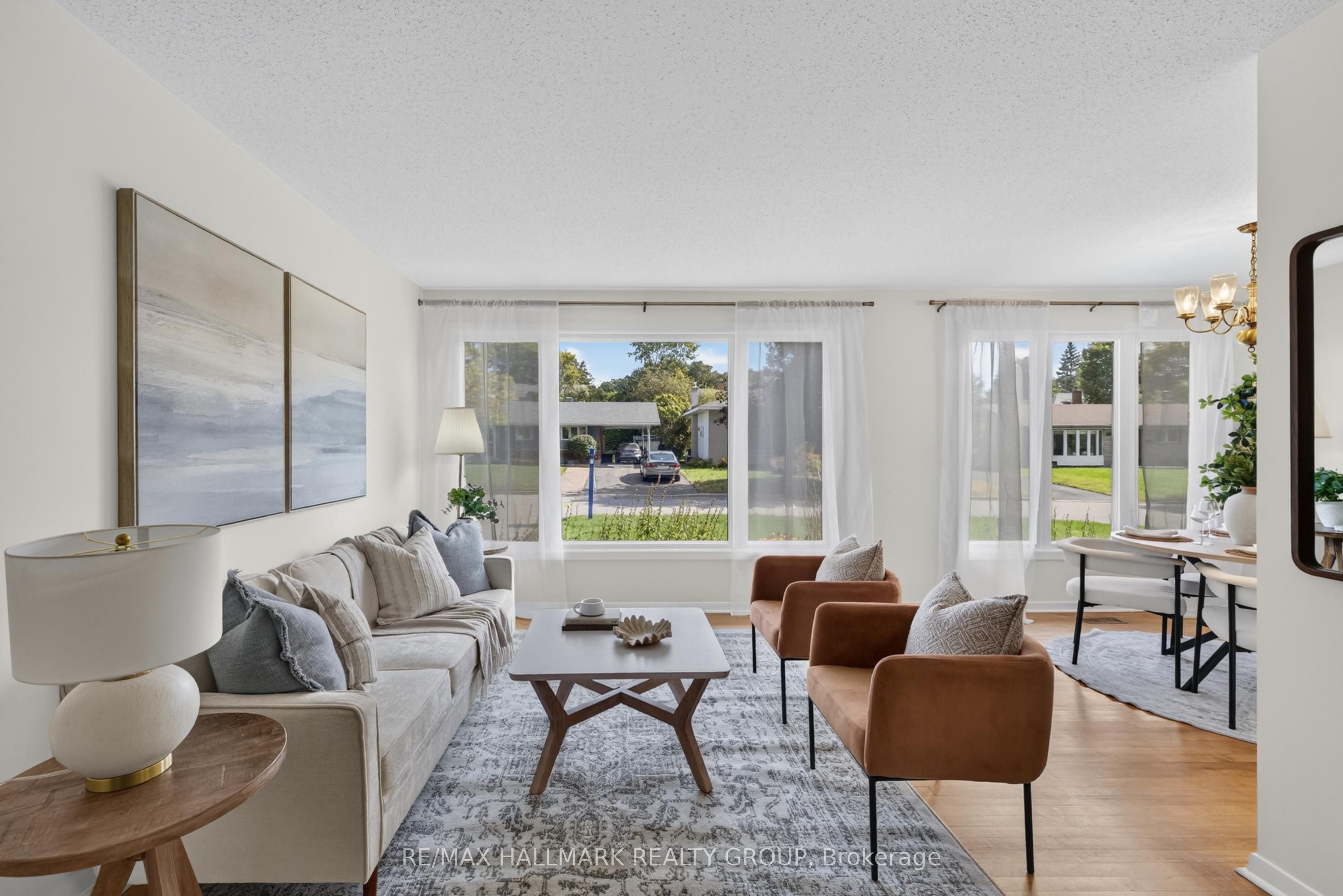 3051 Cowan Crescent, Billings Bridge - Riverside Park and Area, ON K1V 8K9 photo 3