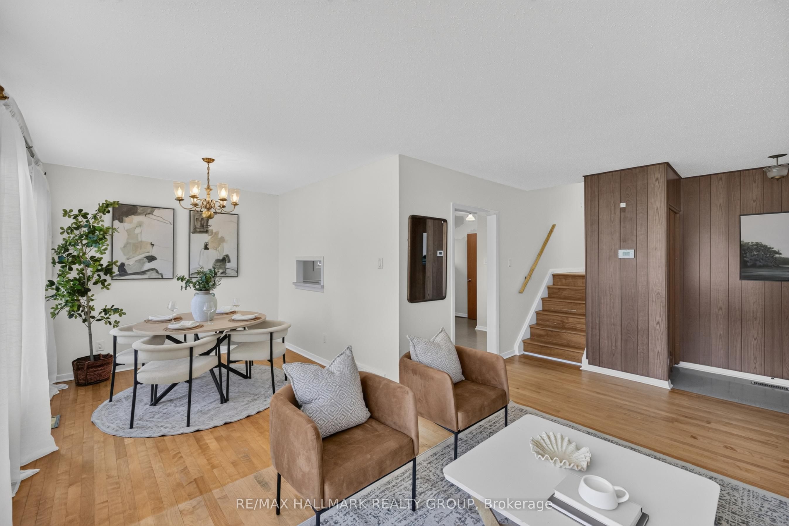 3051 Cowan Crescent, Billings Bridge - Riverside Park and Area, ON K1V 8K9 photo 5