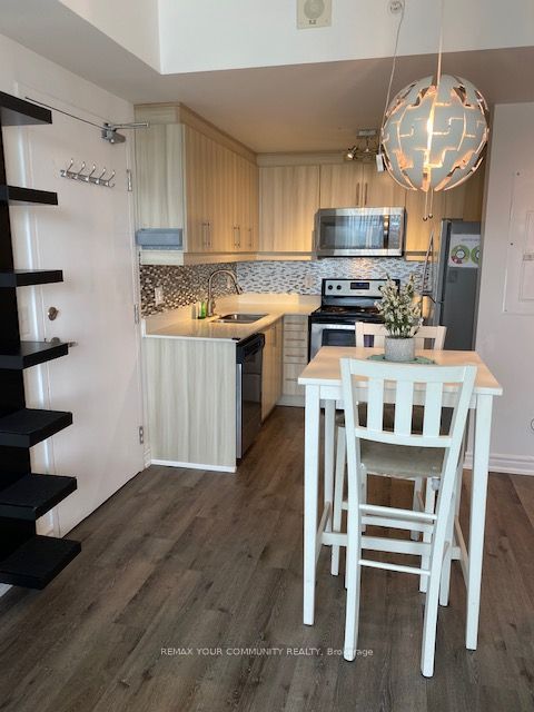 158 King Street 2304, Waterloo, ON N2J 0E5 photo 5