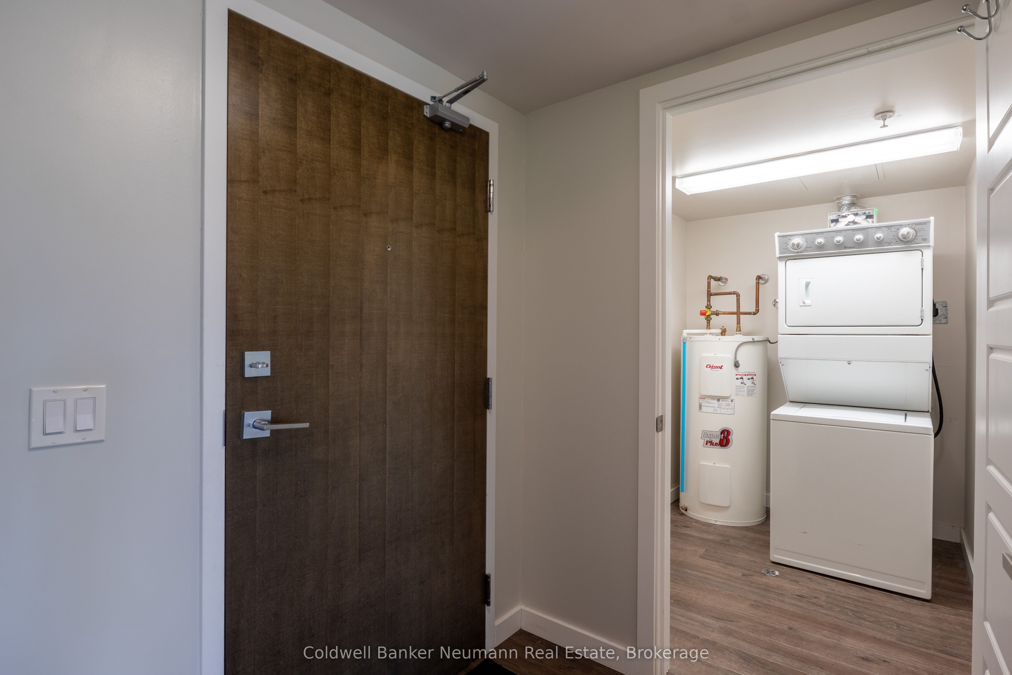25 Kay Crescent 212, Guelph, ON N1L 1H1 photo 2