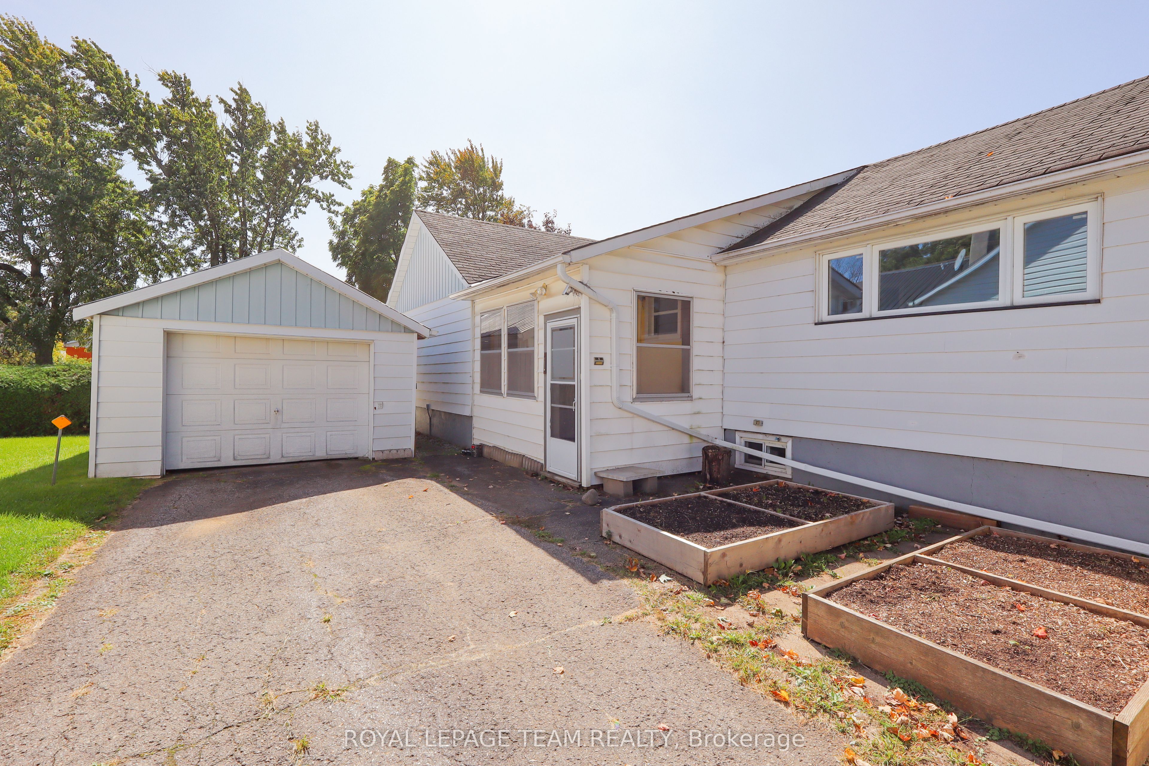 491 York Street, North Dundas, ON K0C 2K0 photo 2