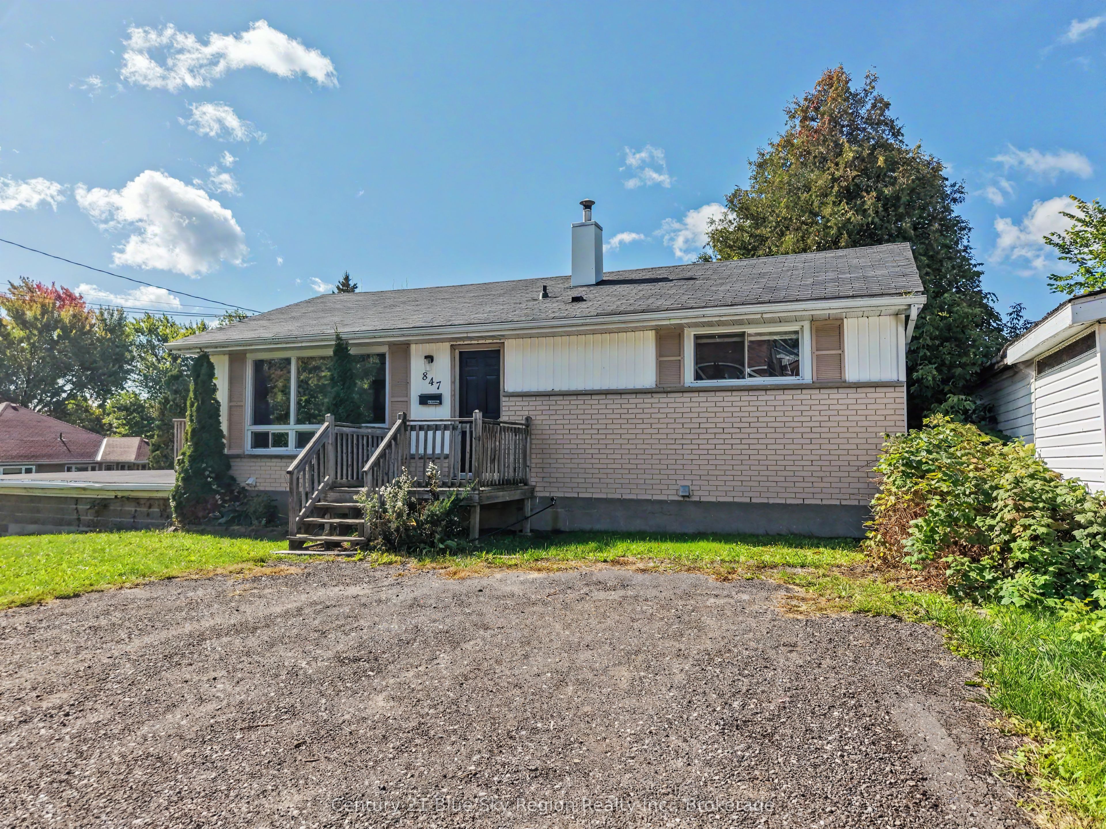 847 Jane Street, North Bay, ON P1B 3A6