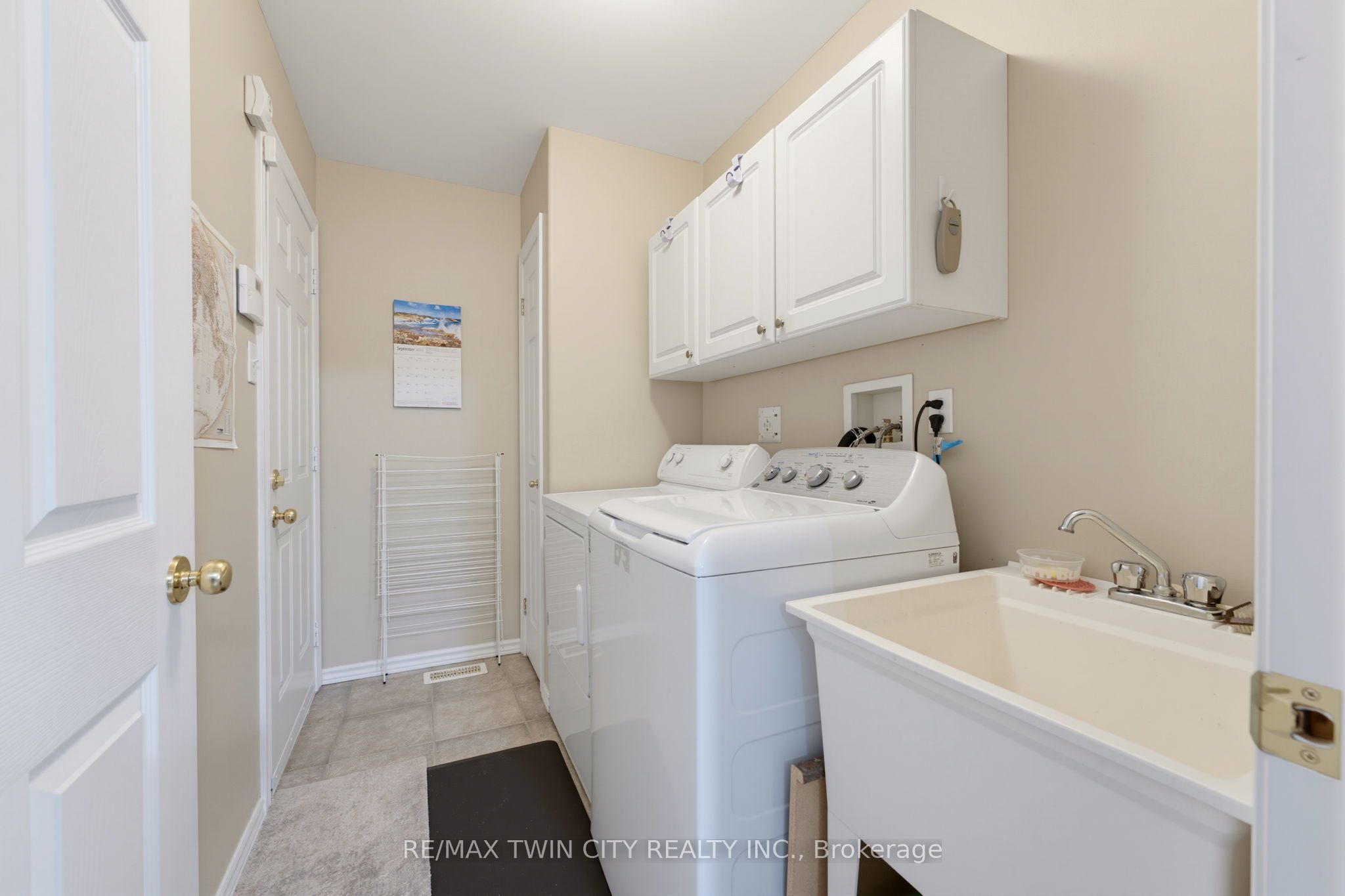 73 Morton Avenue W 9, Brantford, ON N3R 2N7 photo 4