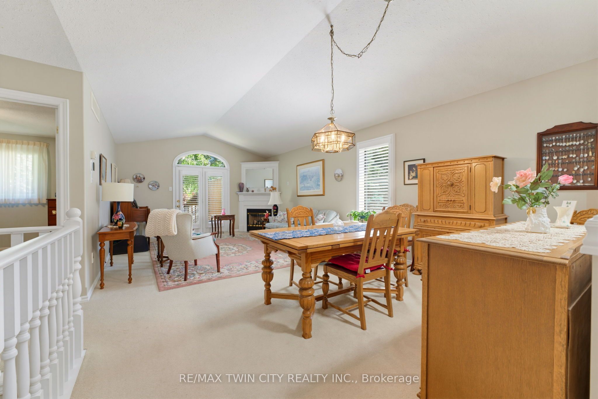 73 Morton Avenue W 9, Brantford, ON N3R 2N7 photo 5