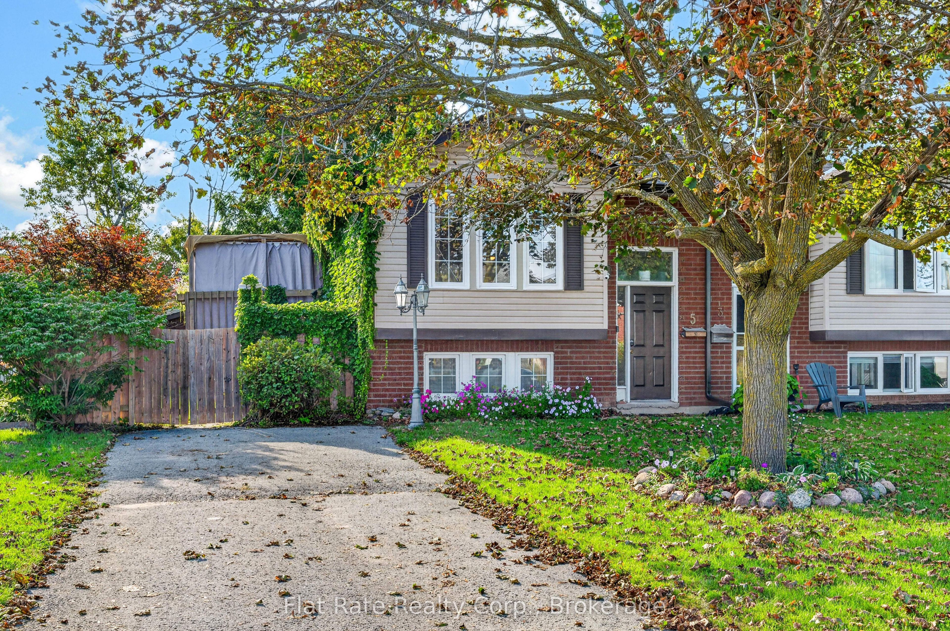5 HUDSPETH Court, Kawartha Lakes, ON K9V 1T9