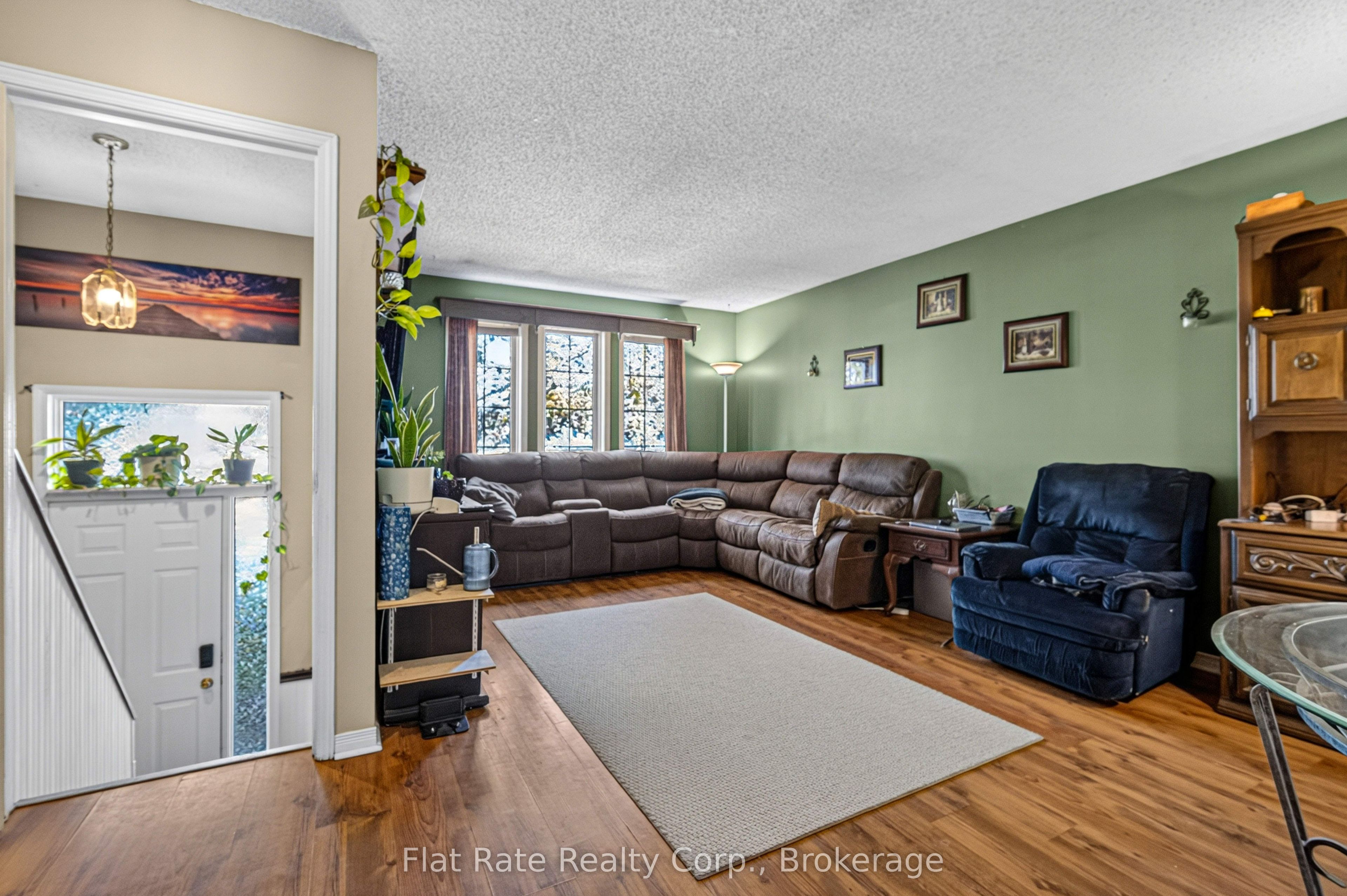 5 HUDSPETH Court, Kawartha Lakes, ON K9V 1T9 photo 3