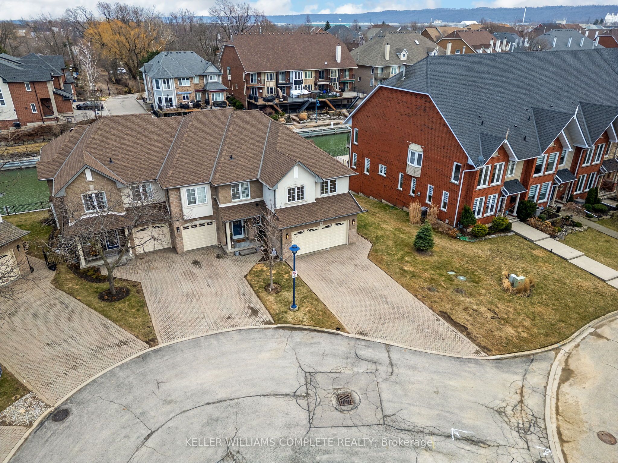 85 Edgewater Drive 10, Hamilton, ON L8E 4Z2 photo 4