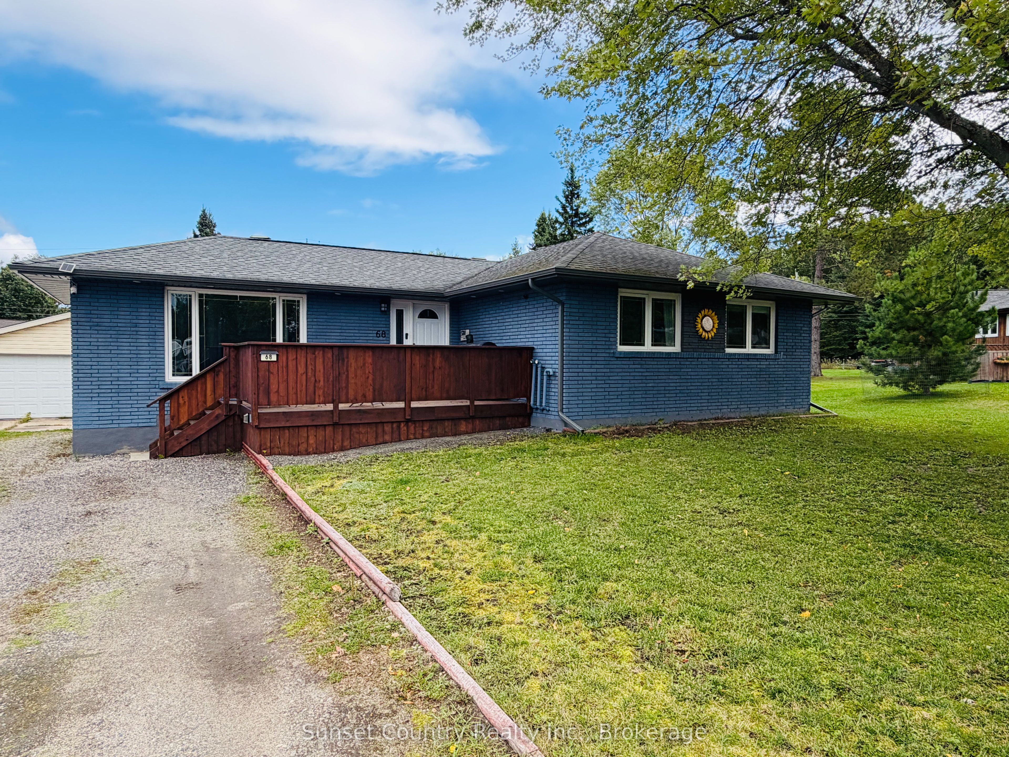 68 Dingwall Parkway, Dryden, ON P8N 1T4