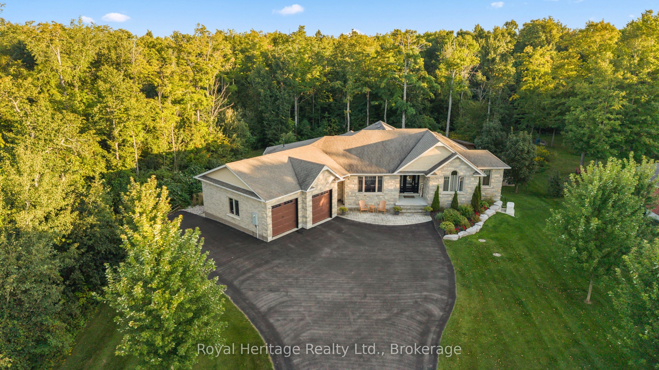 987 Sharpe Line, Cavan Monaghan, ON L0A 1C0 photo 2