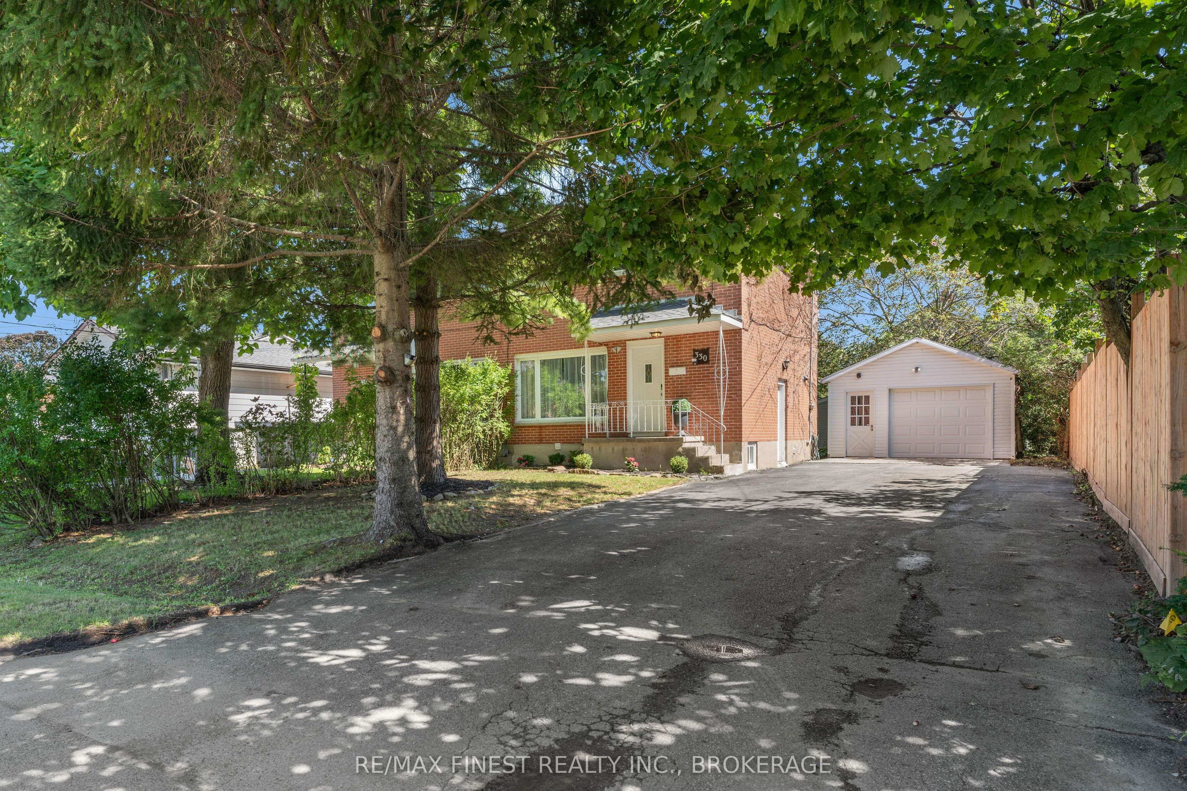 330 Meadowcrest Road, Kingston, ON K7M 3S3 photo 2