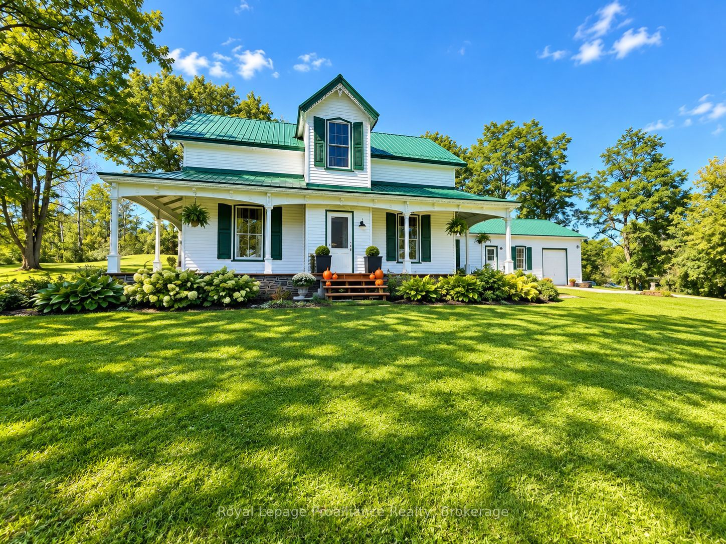 729 Foxboro-Stirling Road, Quinte West, ON K0K 2B0 photo 2