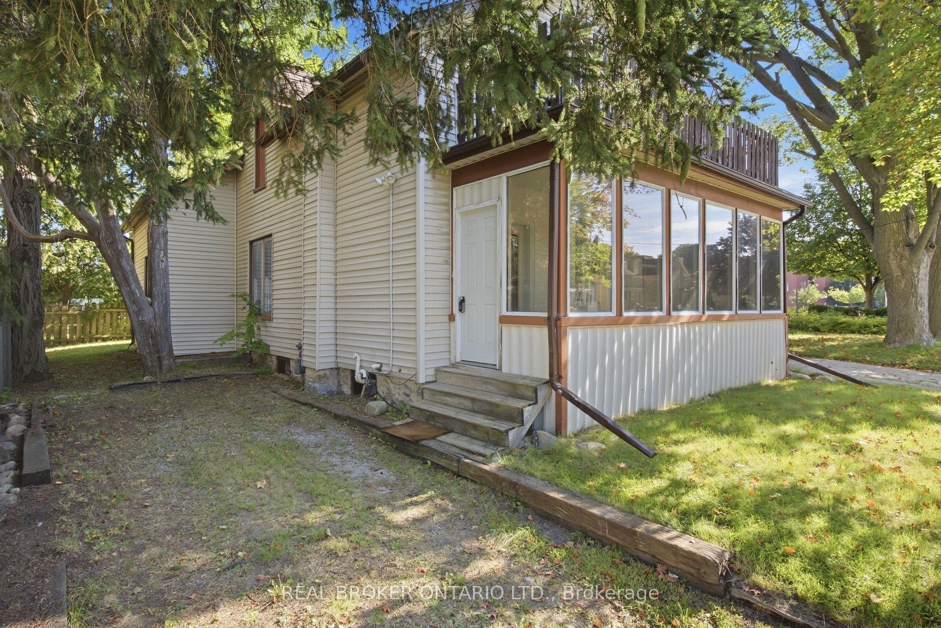 162 Joseph Street, Kitchener, ON N2G 1J4 photo 3
