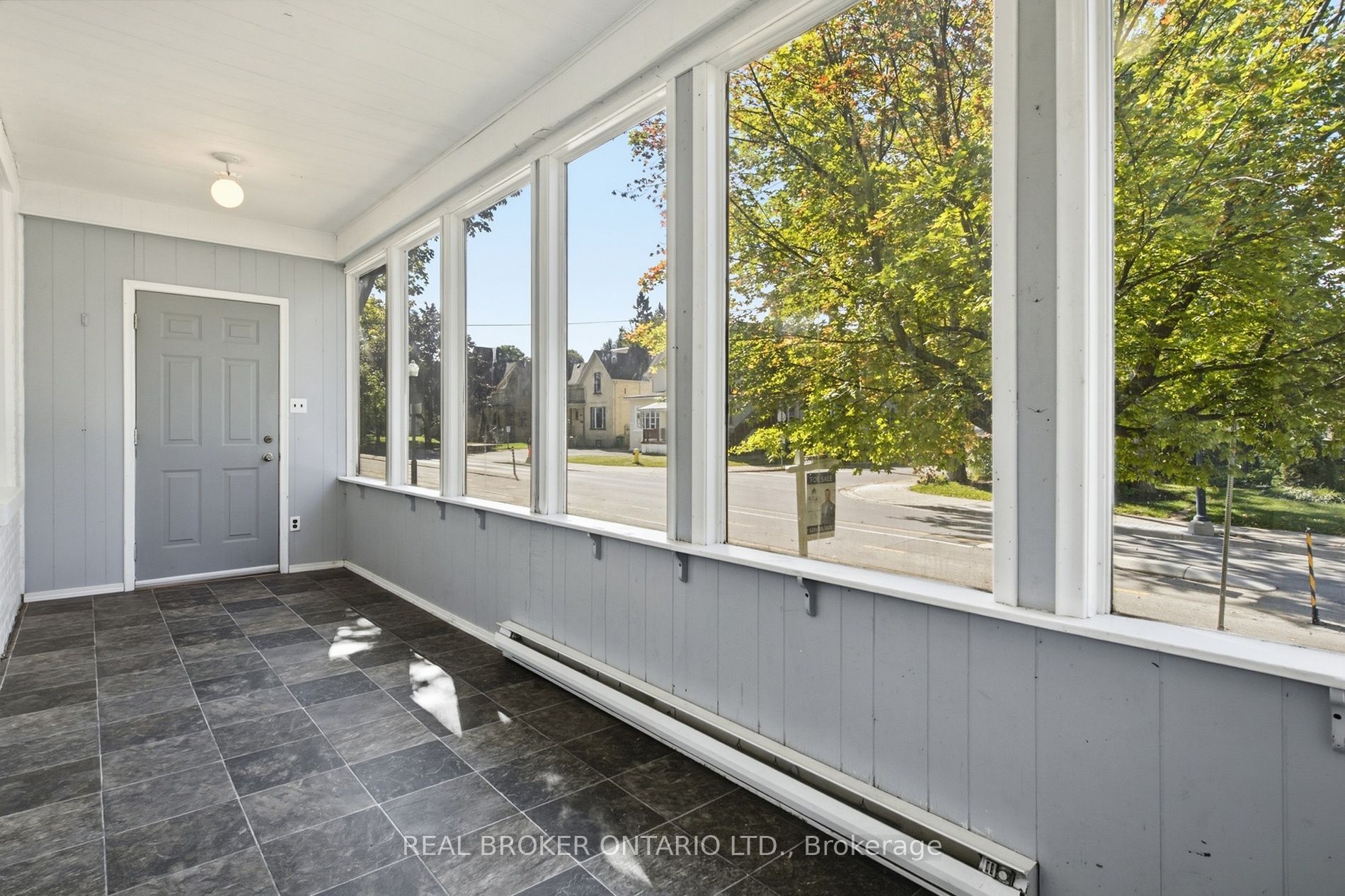 162 Joseph Street, Kitchener, ON N2G 1J4 photo 4