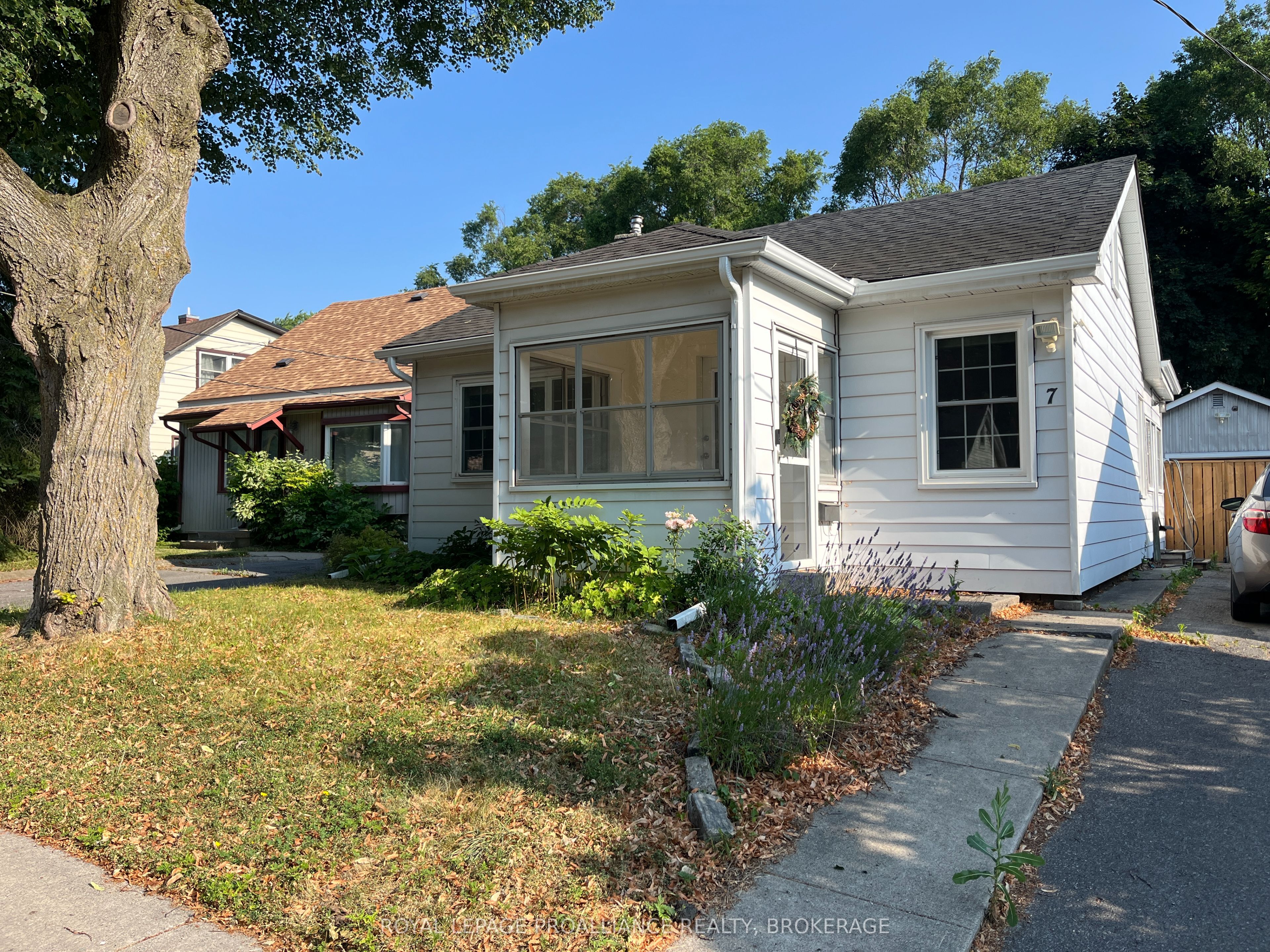 7 Third Avenue, Kingston, ON K7K 2J4 photo 3