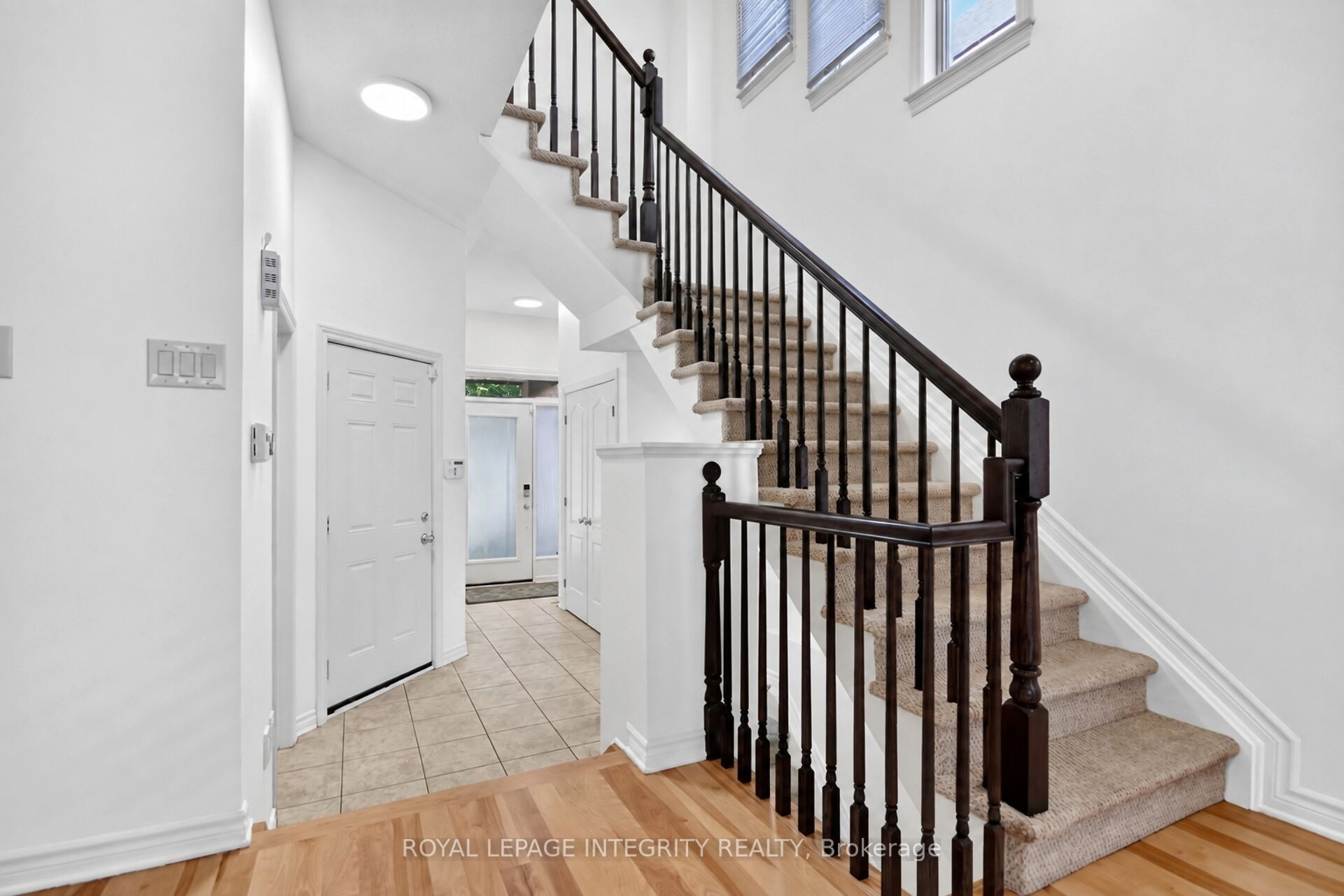 848 White Alder Avenue, Blossom Park - Airport and Area, ON K1T 0H1 photo 4