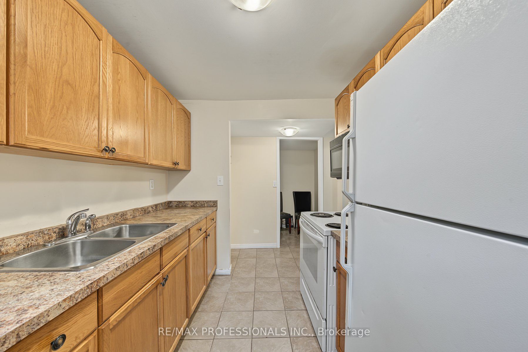 13 Waite Lane Lower, St. Catharines, ON L2P 3Y7 photo 3