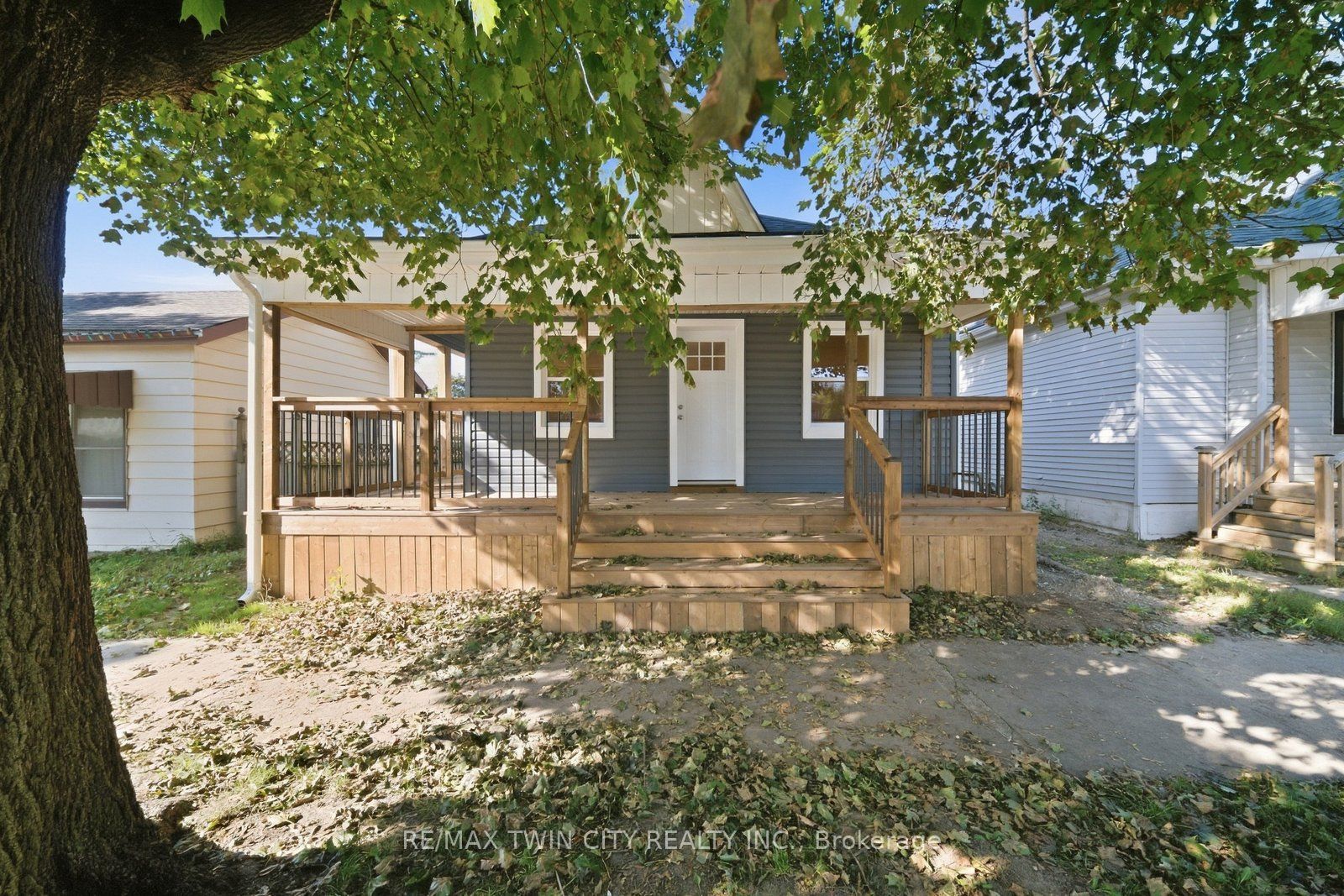 140 Pearl Street, Brantford, ON N3T 3P4 photo 2