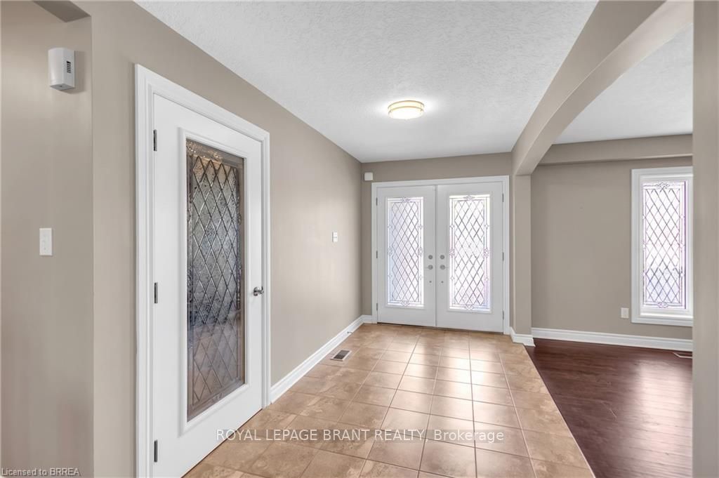 69 Hunter Way, Brantford, ON N3T 0A2 photo 5