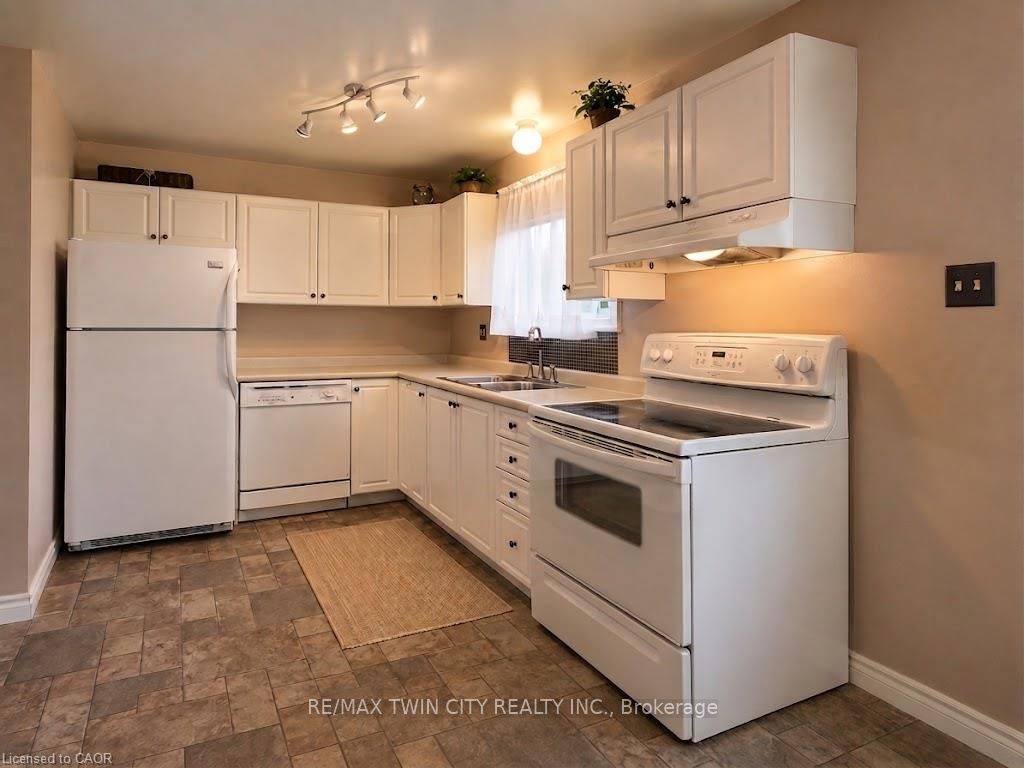 475 Sandringham Crescent 15, London South, ON N6C 5B9 photo 5