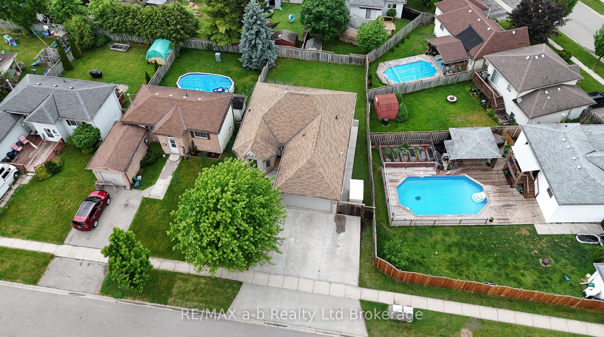 54 PEBBLE BEACH Court, Woodstock, ON N4S 8X2 photo 3