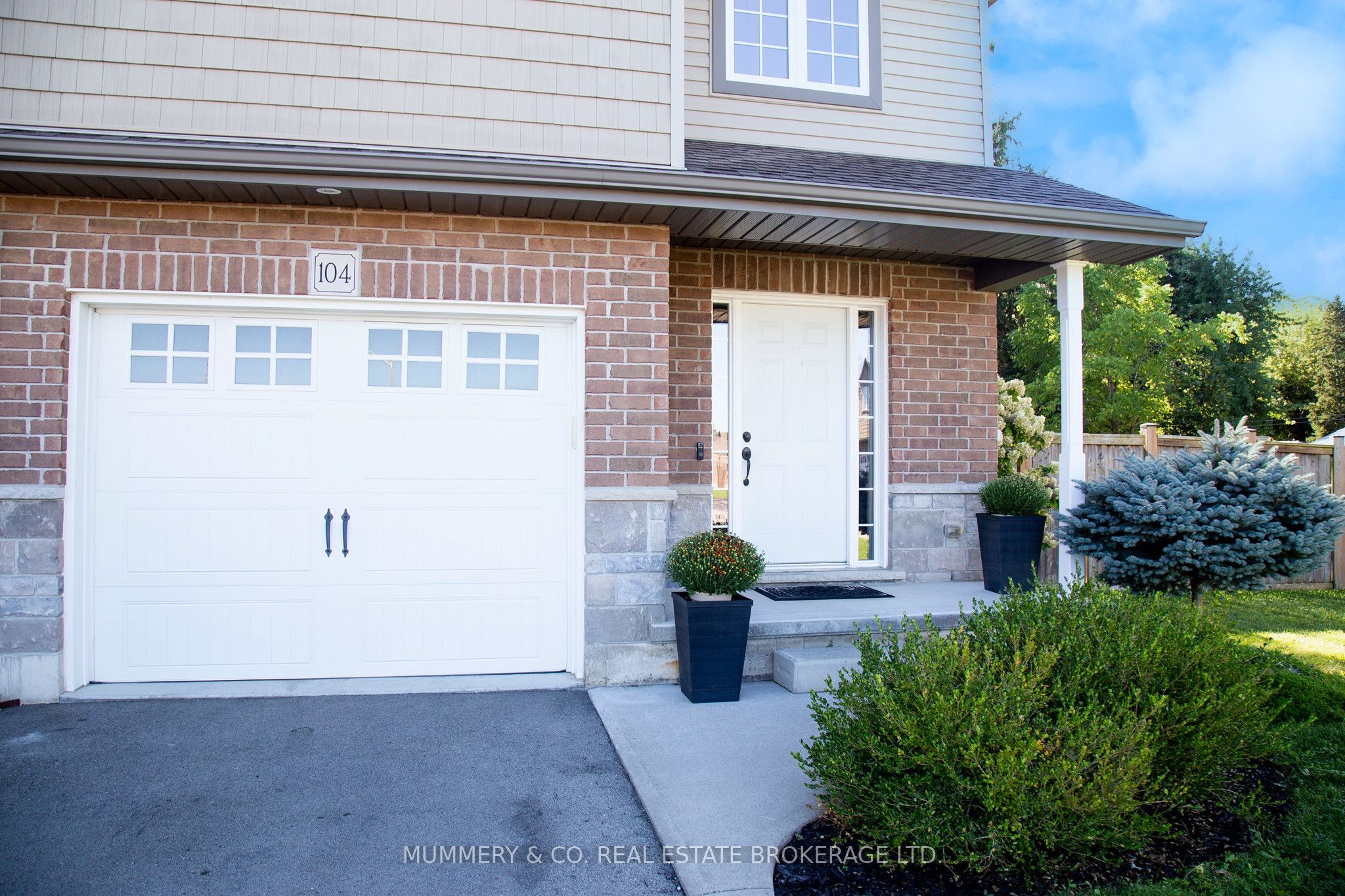 104 MacNeil Court, Haldimand, ON N0A 1H0 photo 2