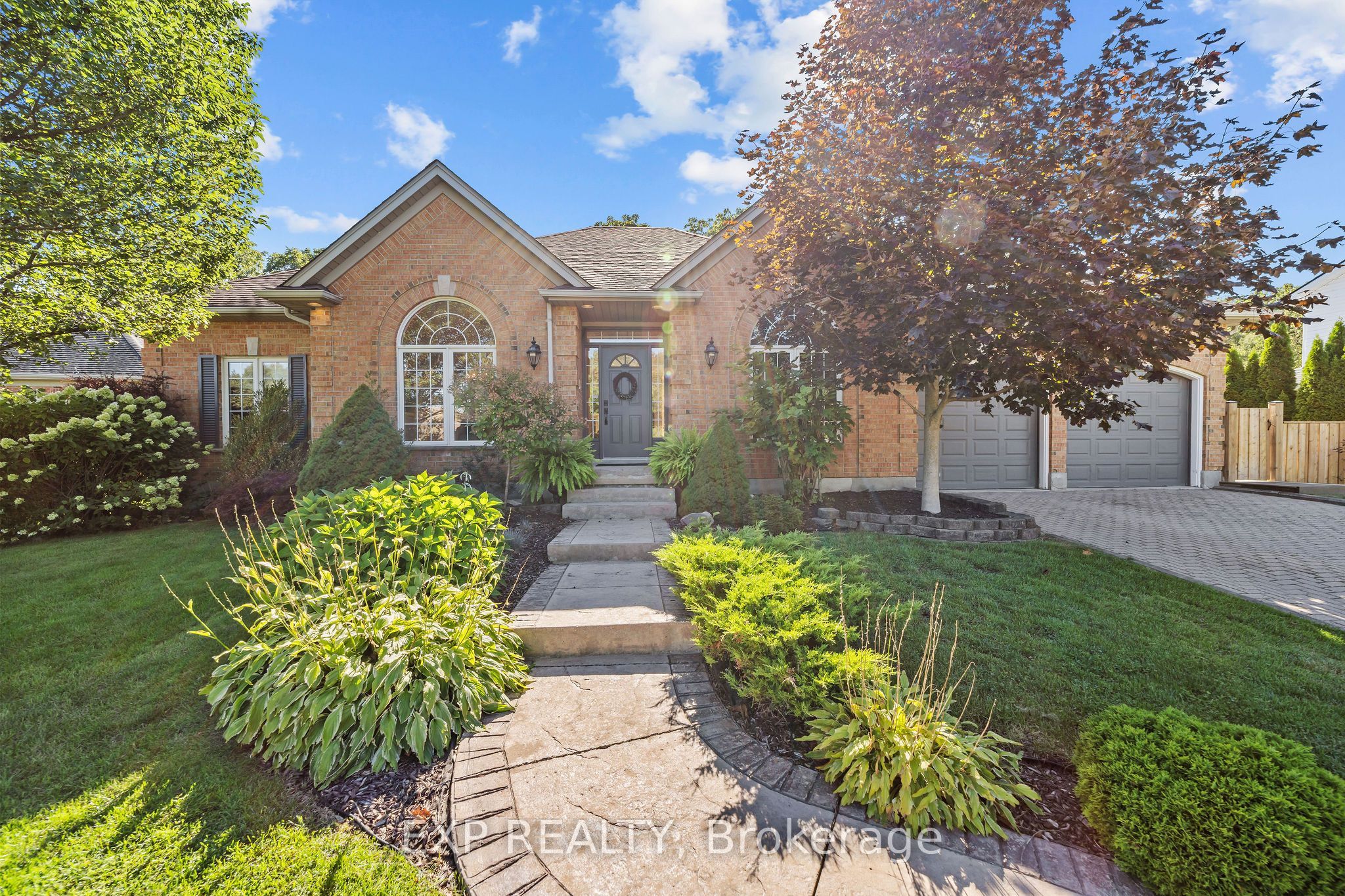 35 Heritage Place, Middlesex Centre, ON N0M 2A0 photo 4