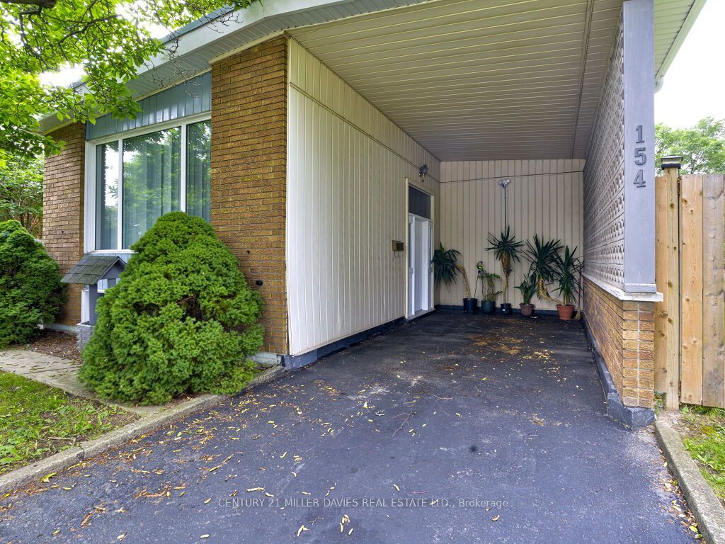 154 Luscombe Street, Hamilton, ON L9A 2K3 photo 3