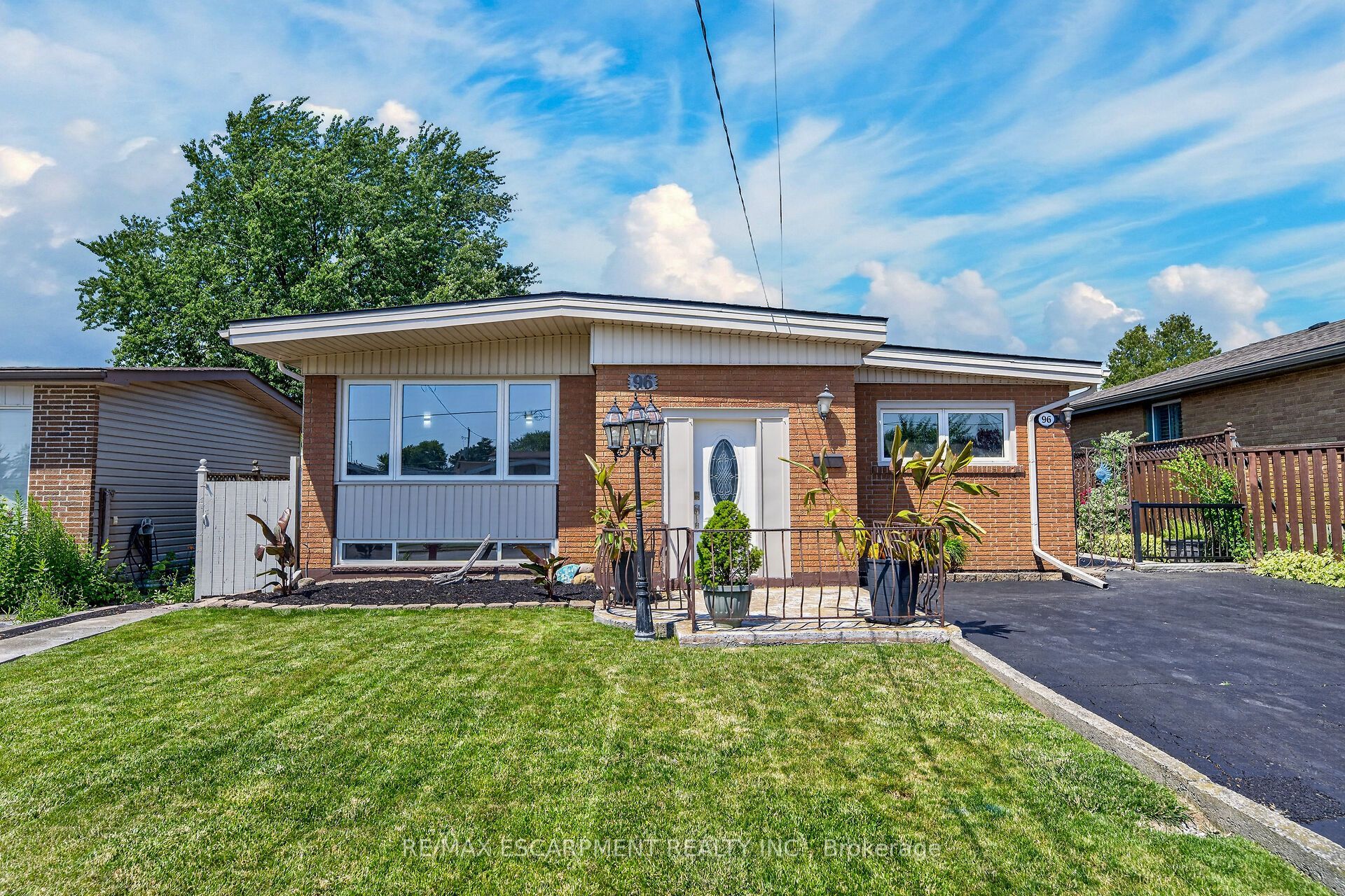 96 Fielding Crescent, Hamilton, ON L8V 2P5