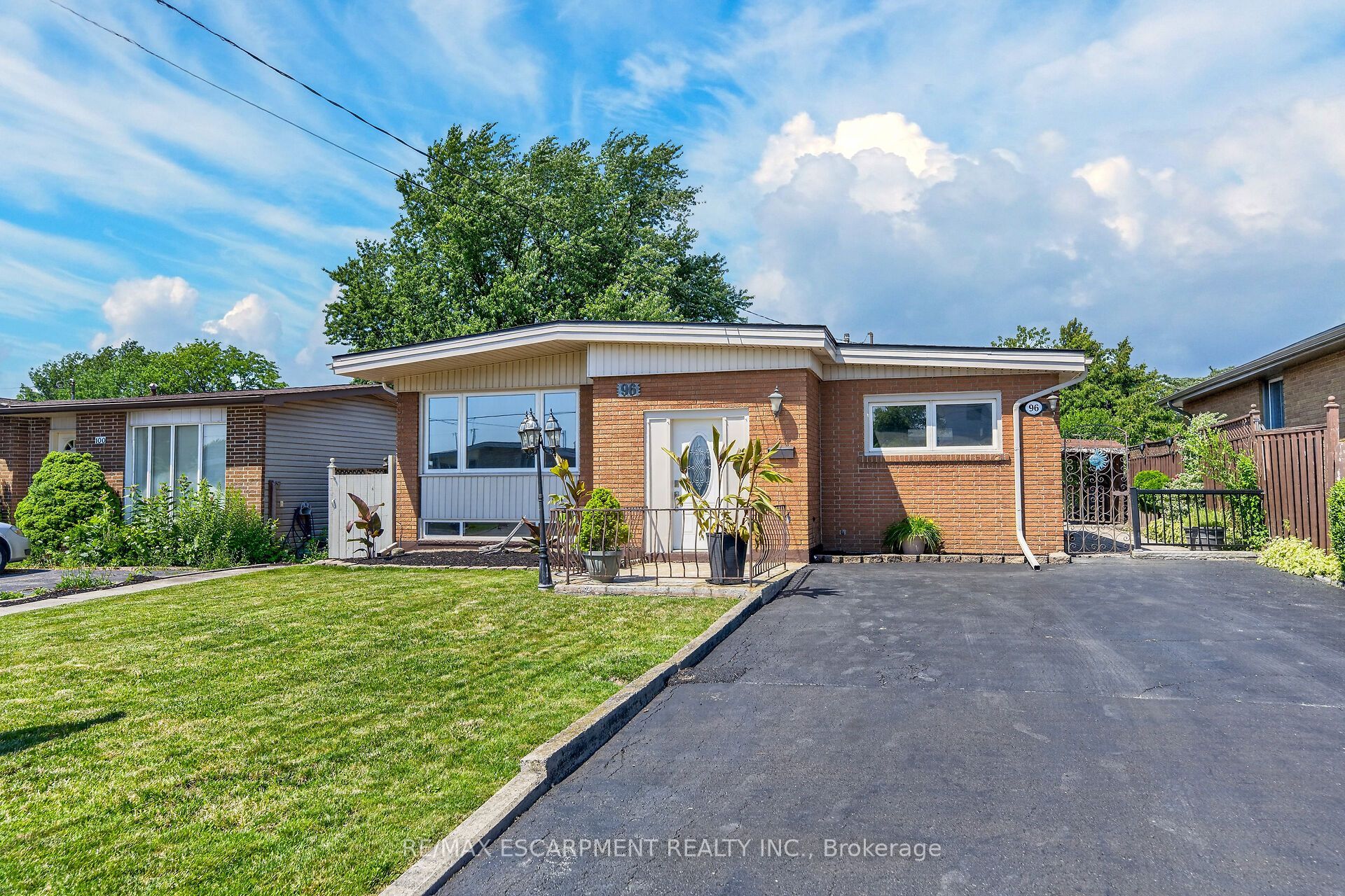 96 Fielding Crescent, Hamilton, ON L8V 2P5 photo 3