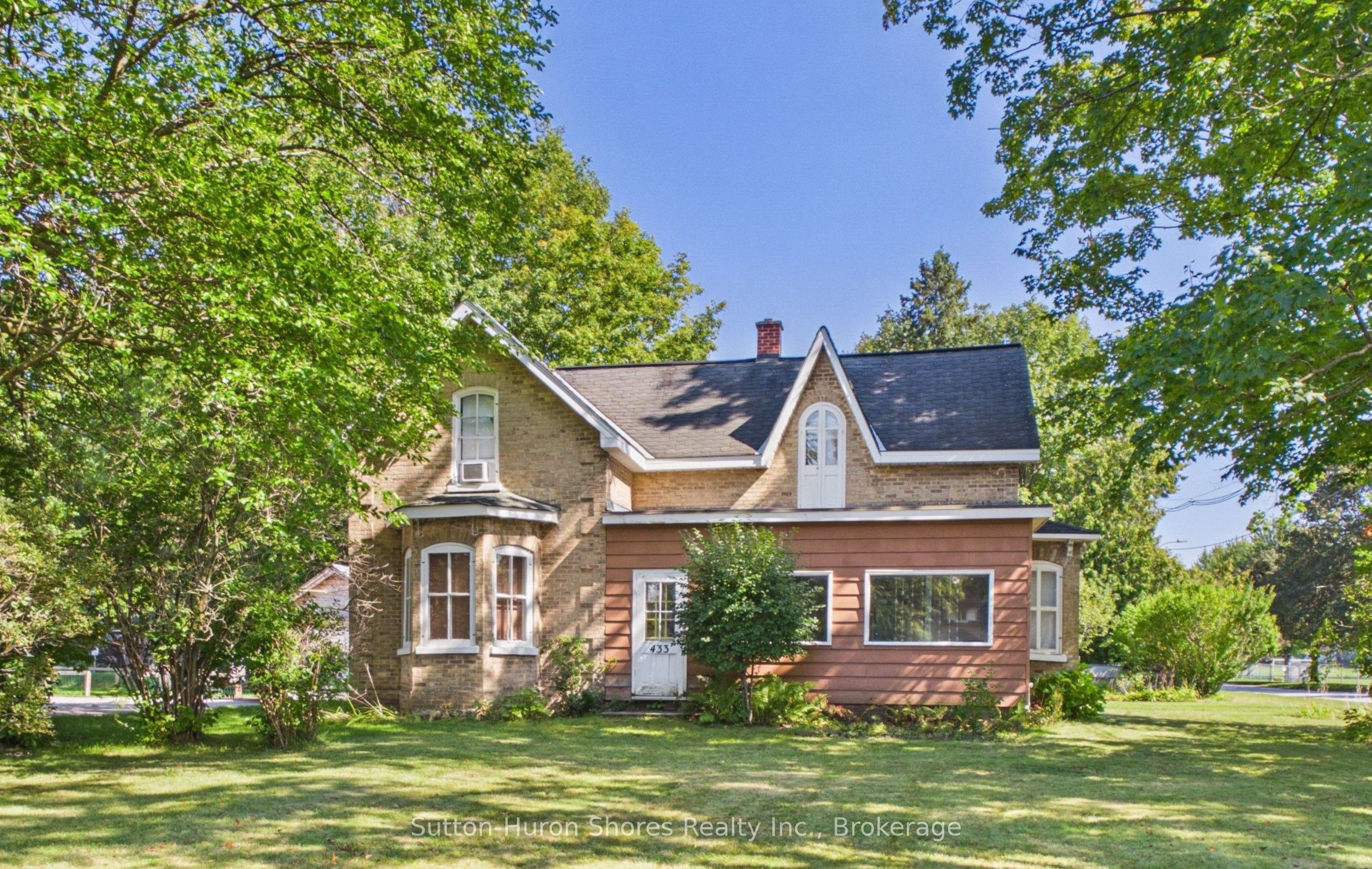 433 Goderich Street, Saugeen Shores, ON N0H 2C4