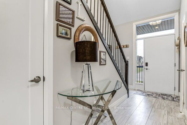 1625 Valhalla Street, London North, ON N6G 0V2 photo 3
