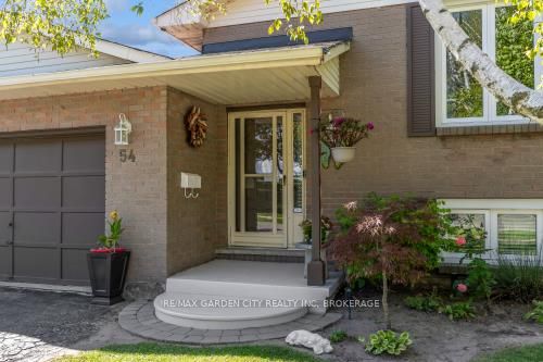 54 Crestcombe Road, St. Catharines, ON L2S 2J4 photo 2