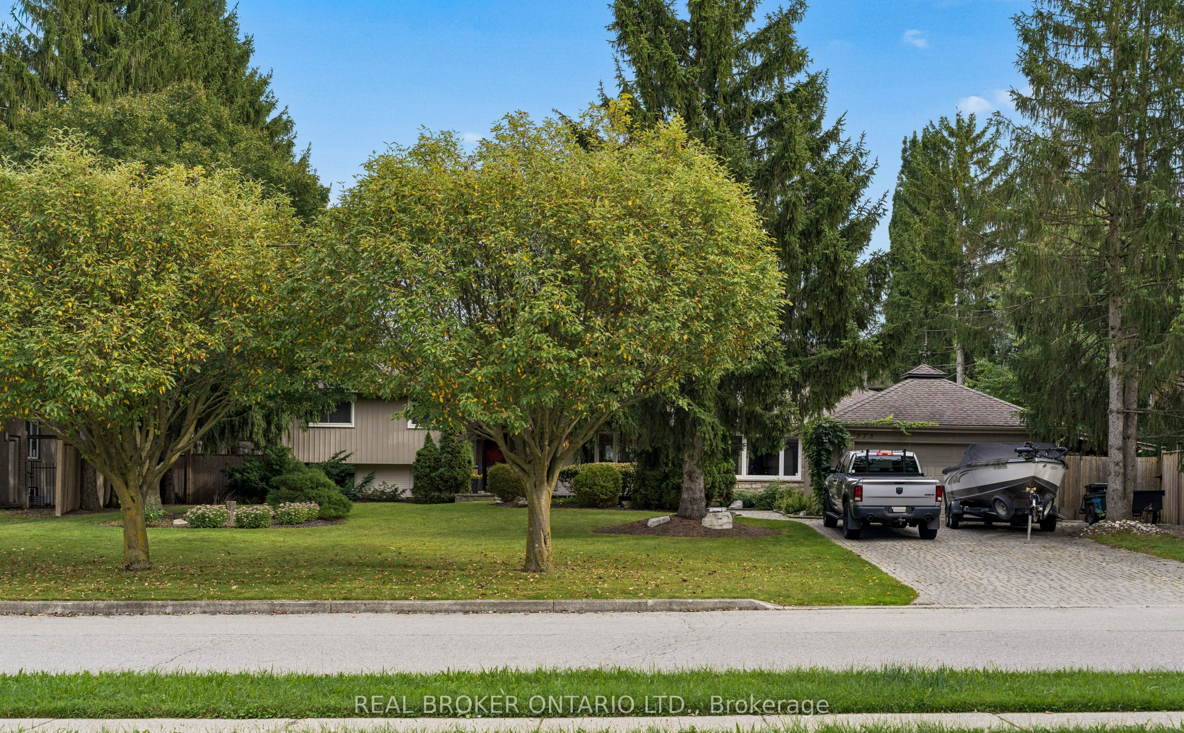 373 Forestlawn Road, Waterloo, ON N2K 2J4 photo 3