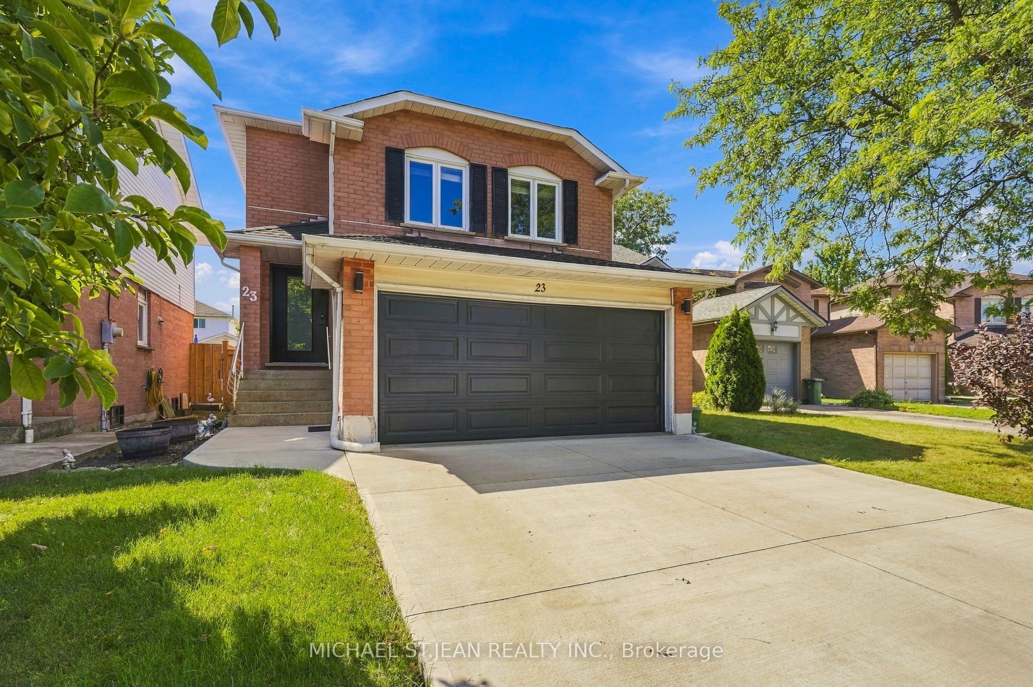 23 Desantis Court, Hamilton, ON L8W 3A9 photo 3