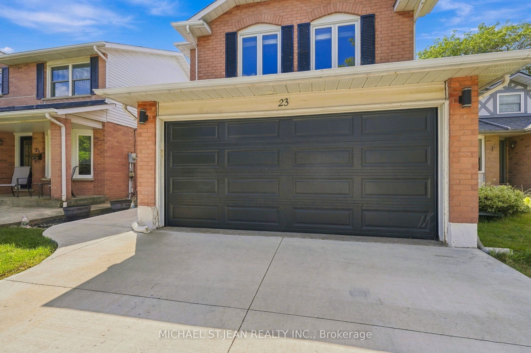 23 Desantis Court, Hamilton, ON L8W 3A9 photo 4